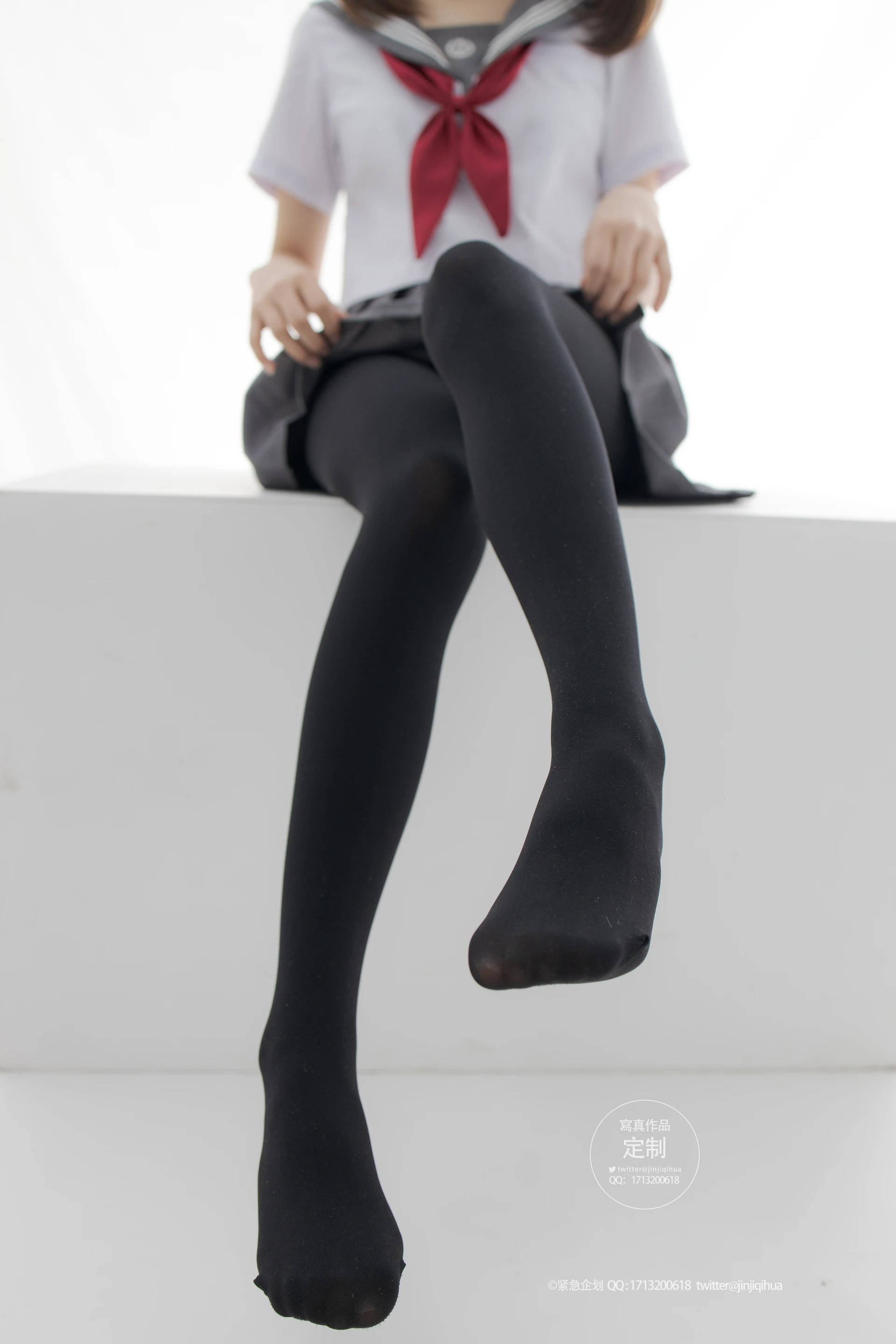 紧急企划 G-002 [60P-594M] 小奶糕MilkyJK, JK制服, 制服, 可爱, 学生装, 小奶糕Milky, 紧急企划, 美腿, 美足, 黑丝