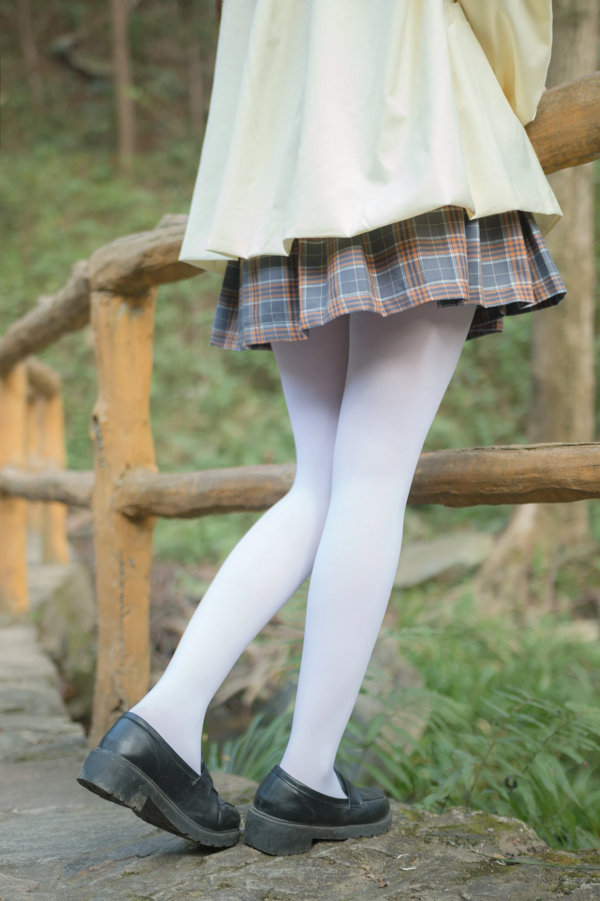 轻兰映画 VOL.002 [44P-362M]白丝, 美腿, 轻兰映画, 黑丝