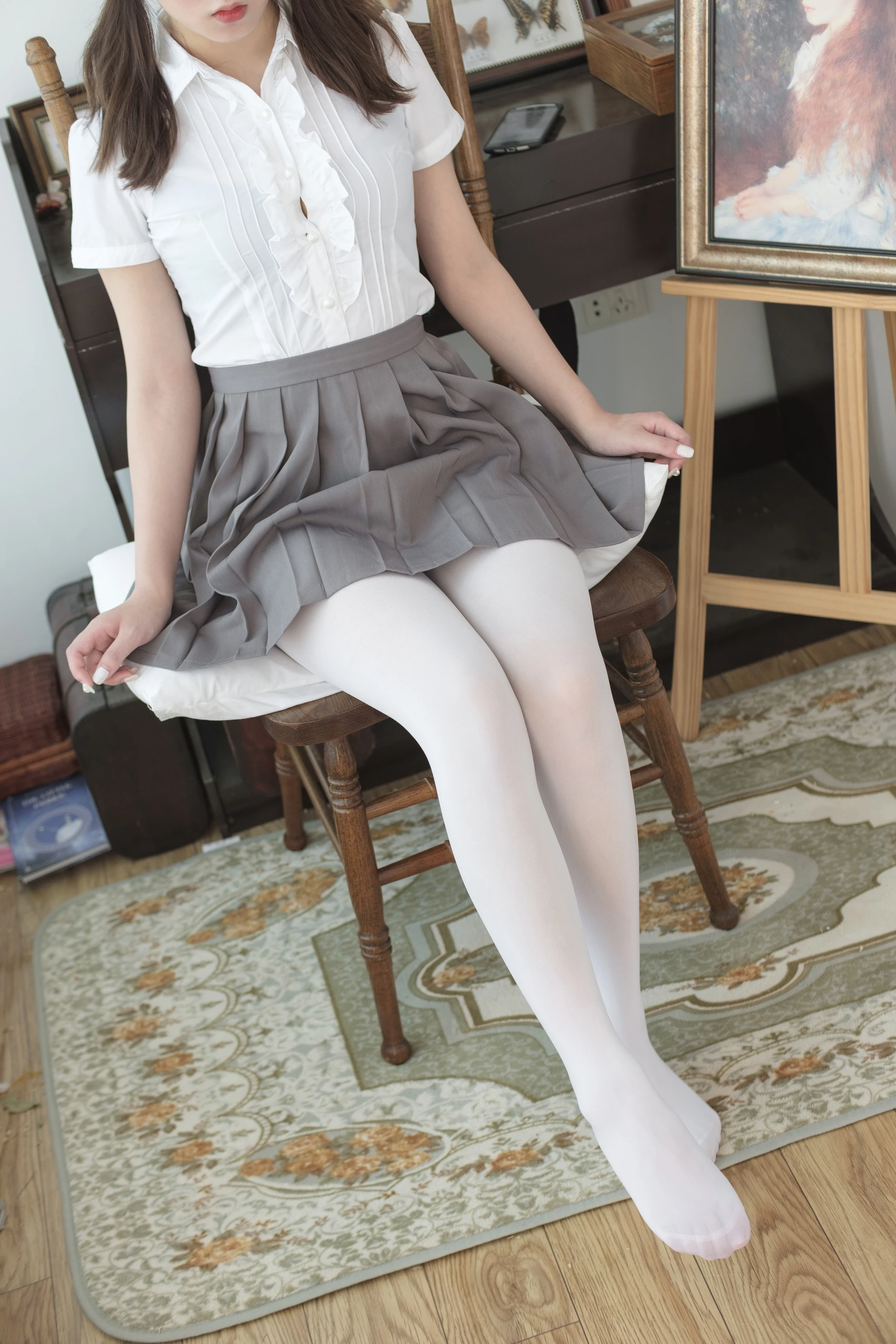 森萝财团 BETA-020 [71P-818M]白丝, 美腿