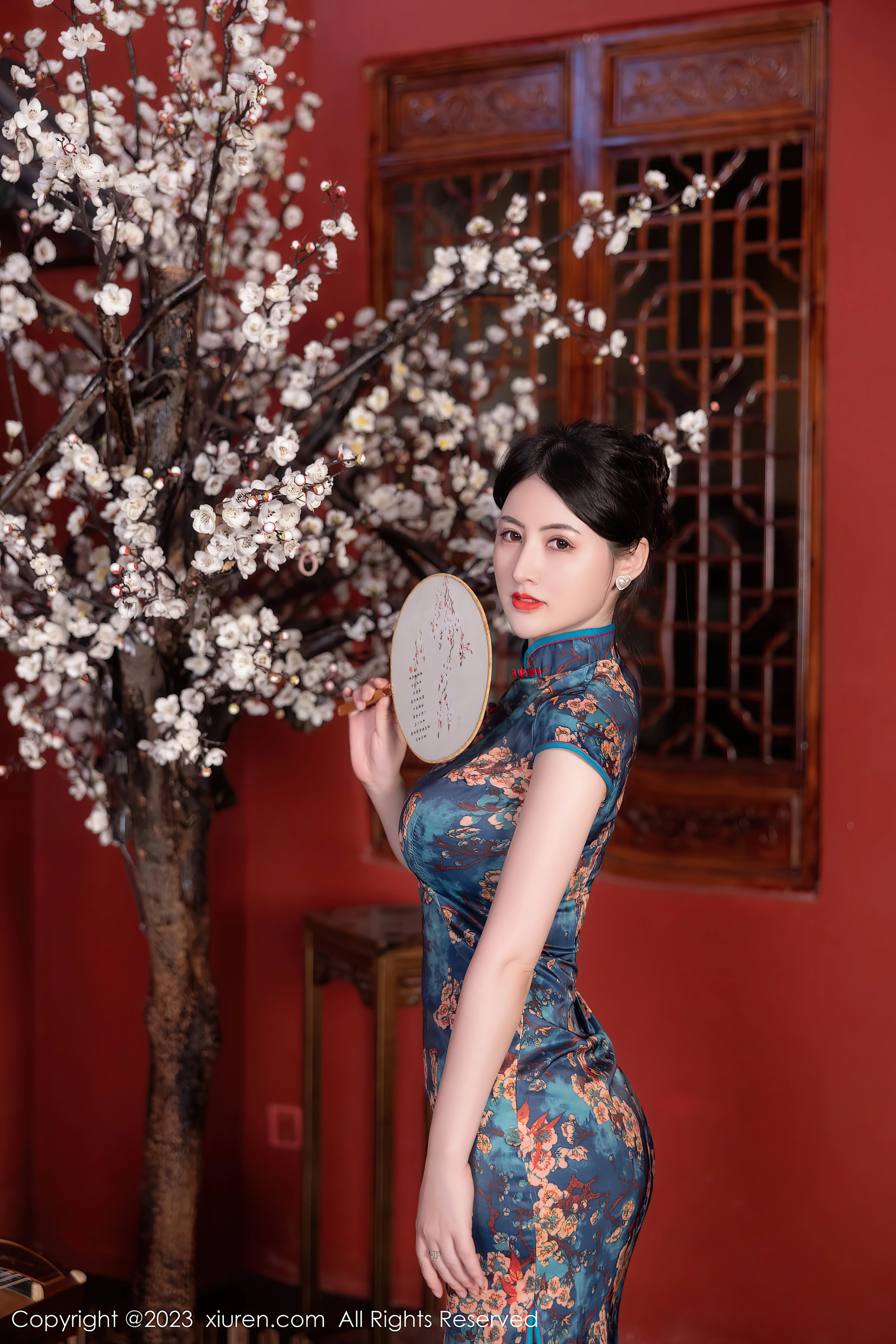 XIUREN秀人网 2023.07.10 NO.7051 诗诗kiki [82+1P781M]