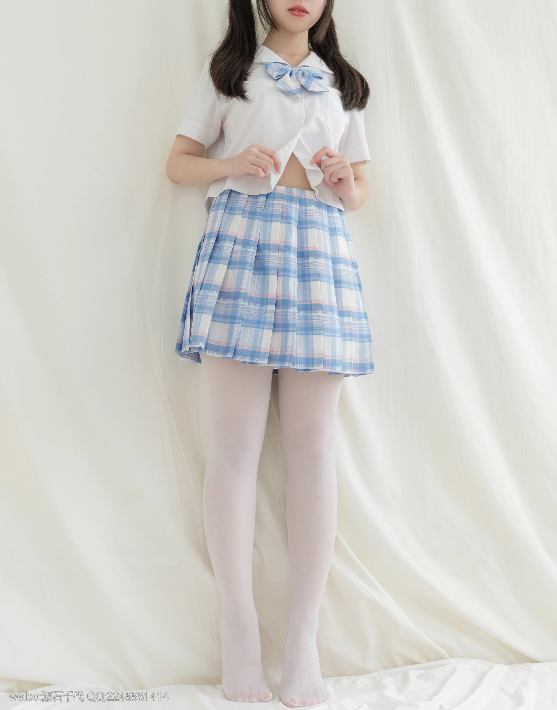 轻兰映画 HANA.001 双马尾白丝JK制服 [65P-402.8MB]JK, JK制服, 双马尾, 白丝, 美腿, 美足, 轻兰映画