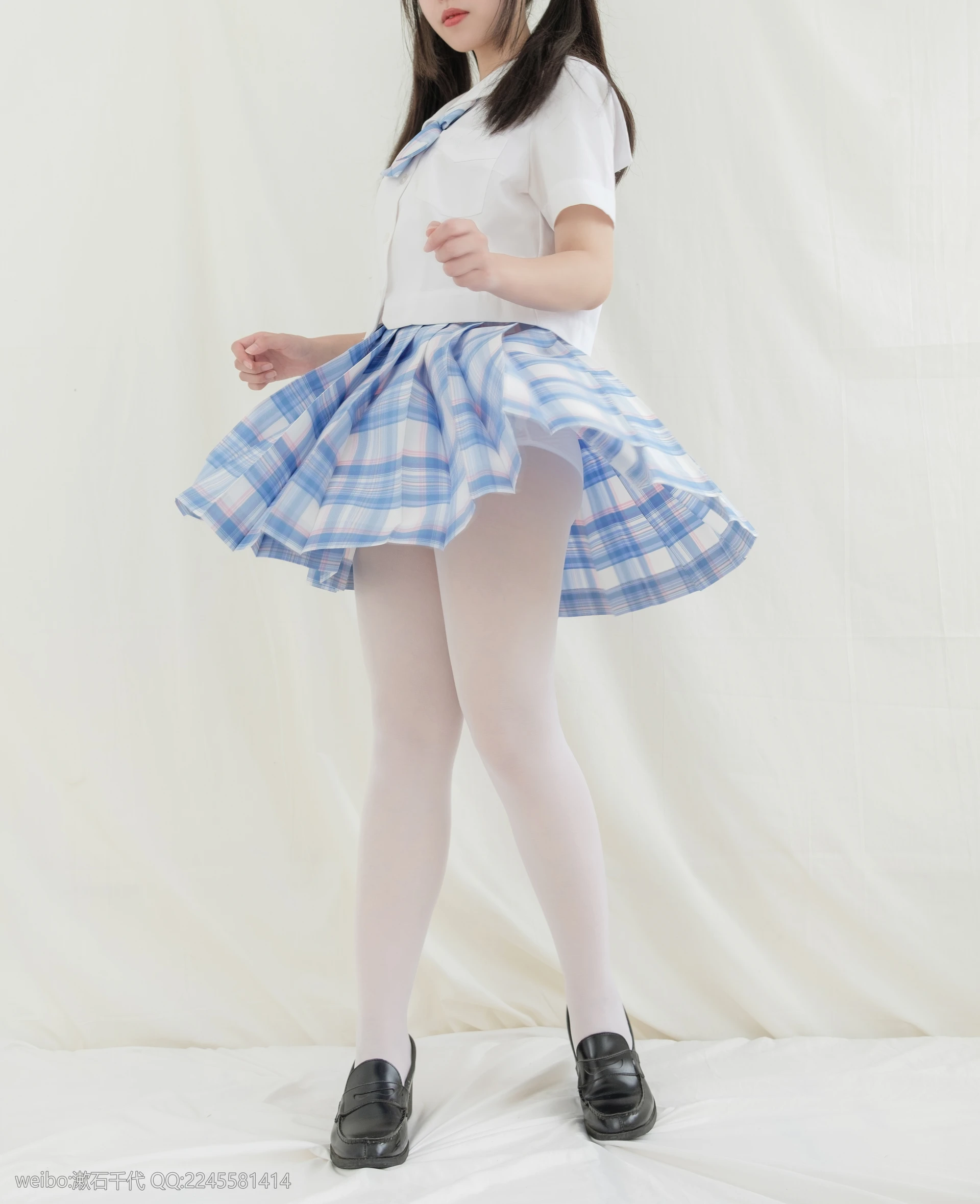 轻兰映画 HANA.001 双马尾白丝JK制服 [65P-402.8MB]JK, JK制服, 双马尾, 白丝, 美腿, 美足, 轻兰映画