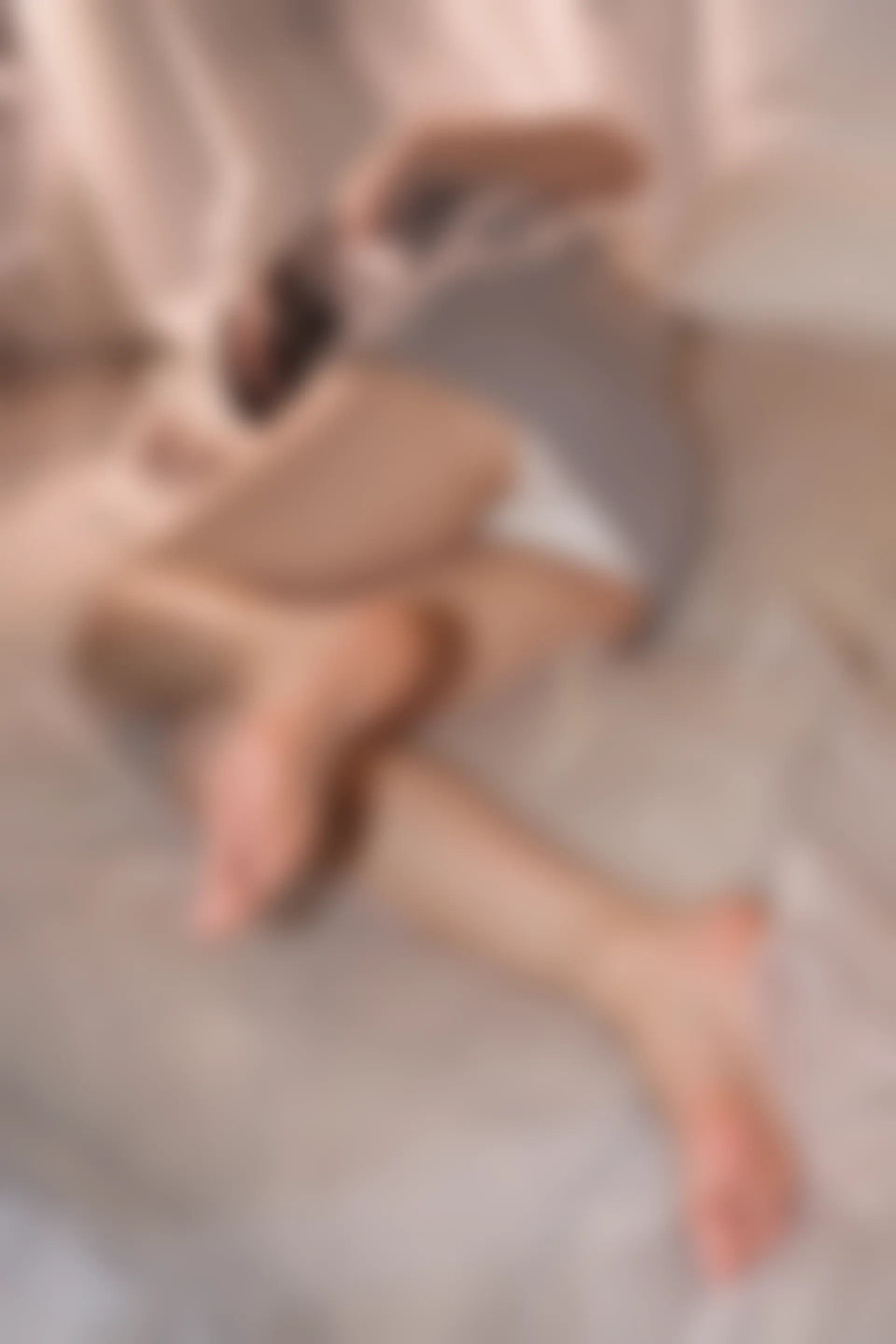 爱花写真 ALPHA-009 [98P-991M]可爱, 森萝财团, 爱花写真, 美腿, 露背毛衣, 黑丝