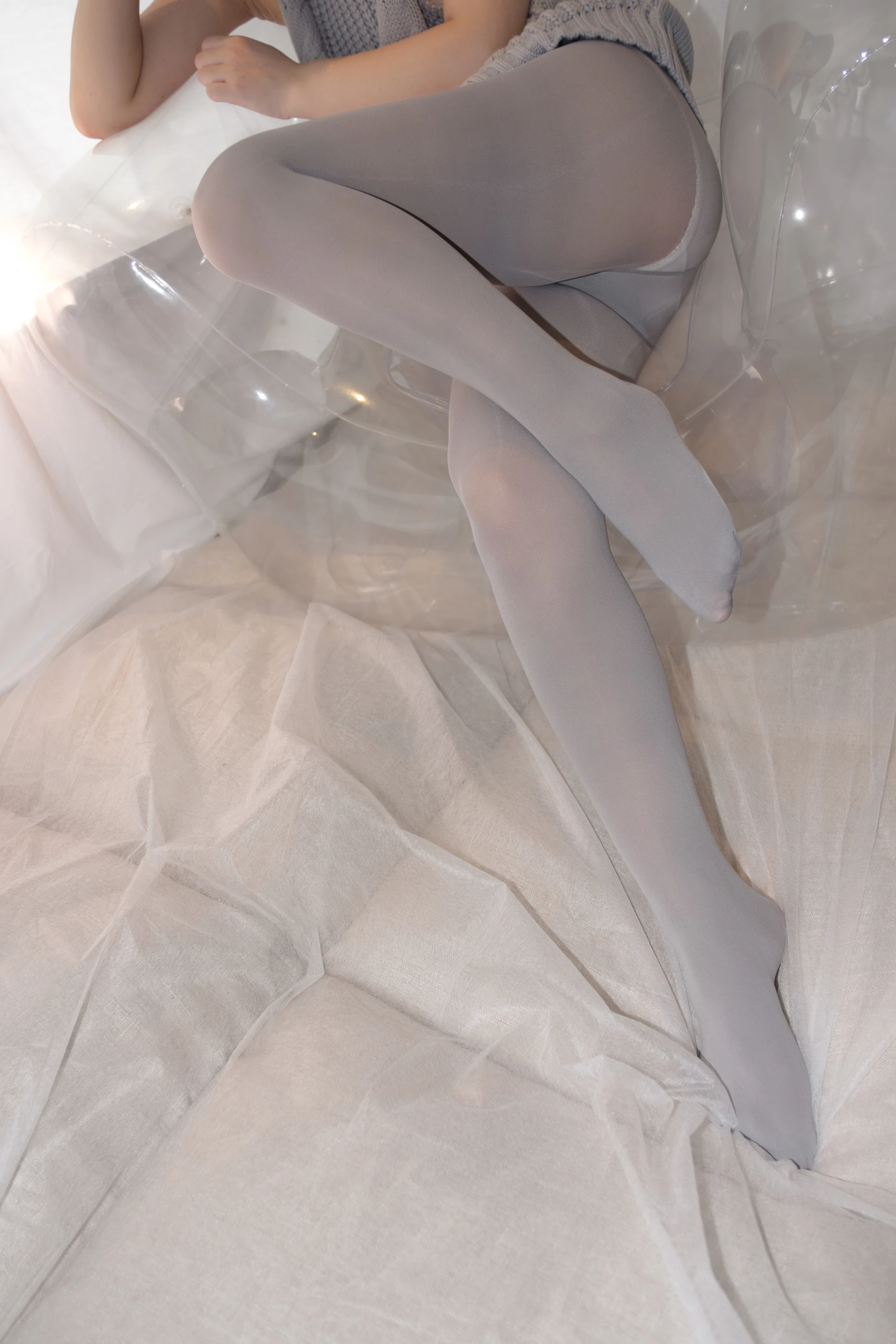 爱花写真 ALPHA-009 [98P-991M]可爱, 森萝财团, 爱花写真, 美腿, 露背毛衣, 黑丝