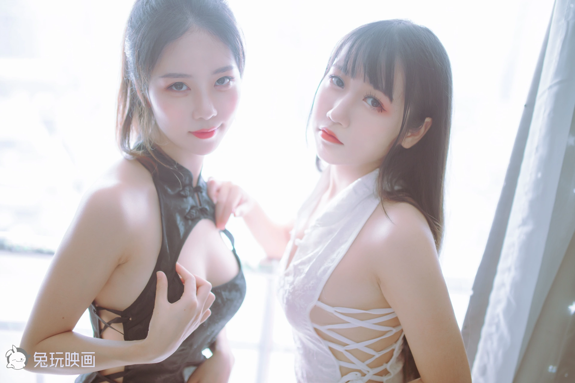 C11.002 黑白旗袍双子 [41P-249MB]