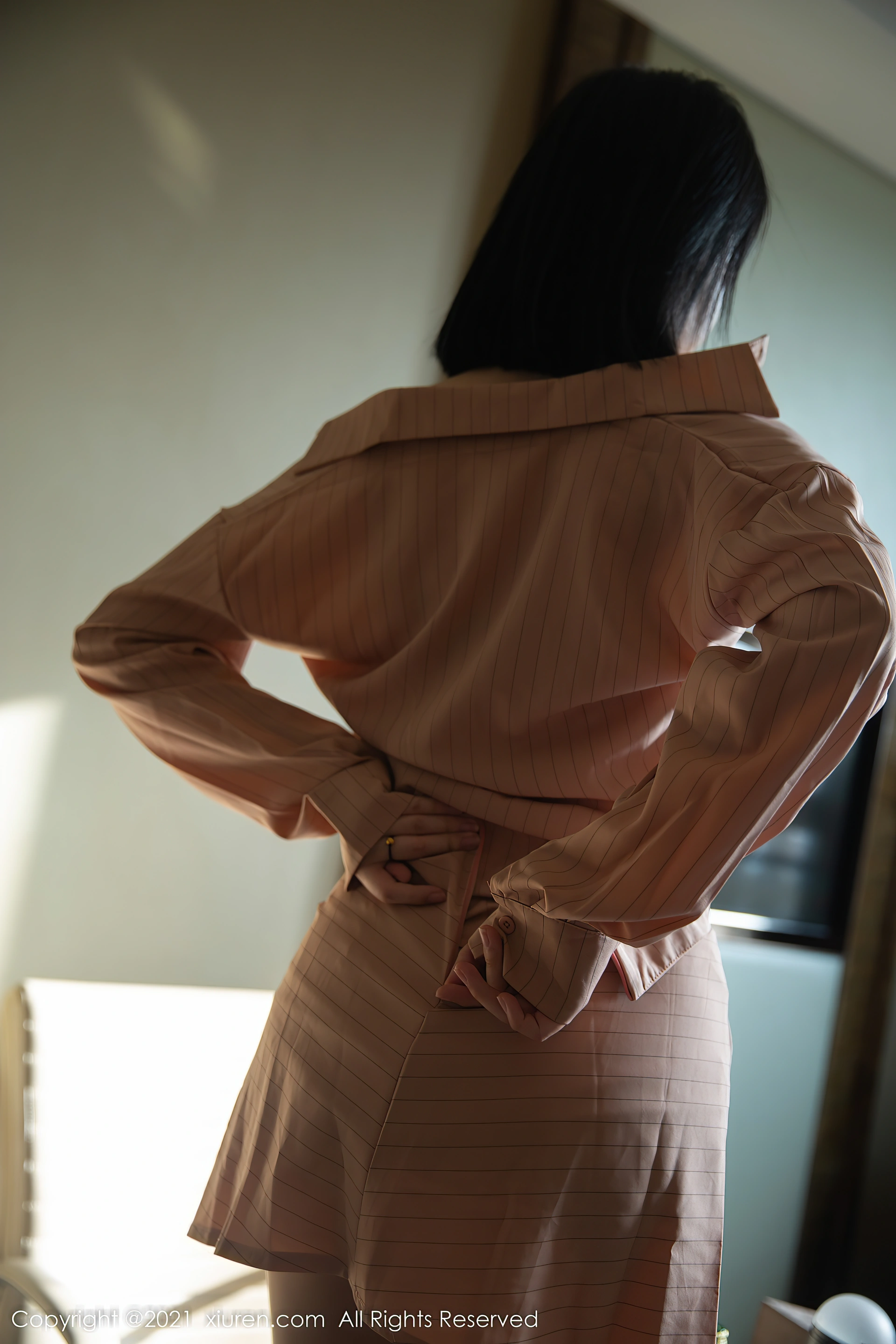 XiuRen秀人网 2021.12.28 No.4393 一颗甜蛋黄a 性感美腿[82+1P 733MB]