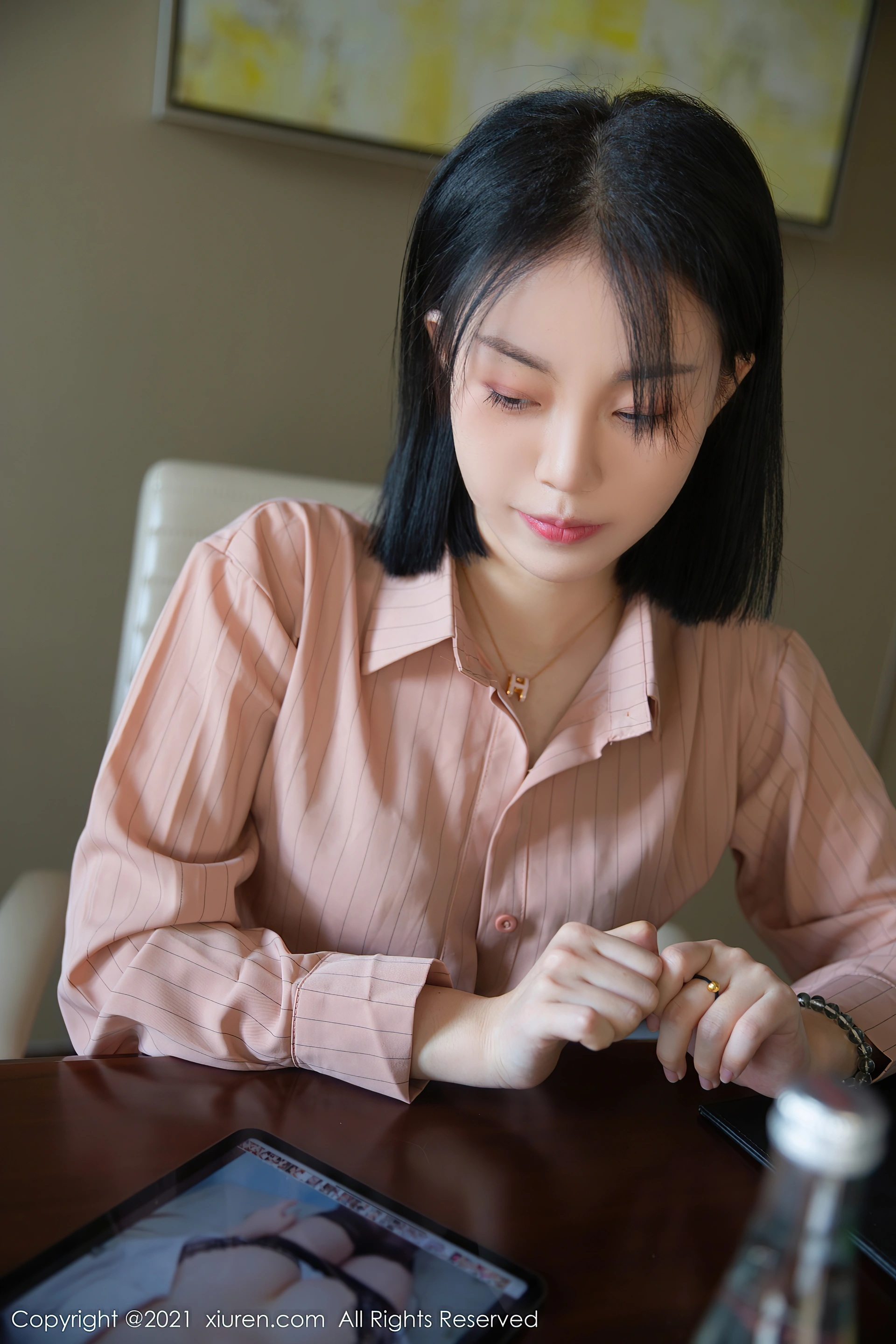 XiuRen秀人网 2021.12.28 No.4393 一颗甜蛋黄a 性感美腿[82+1P 733MB]