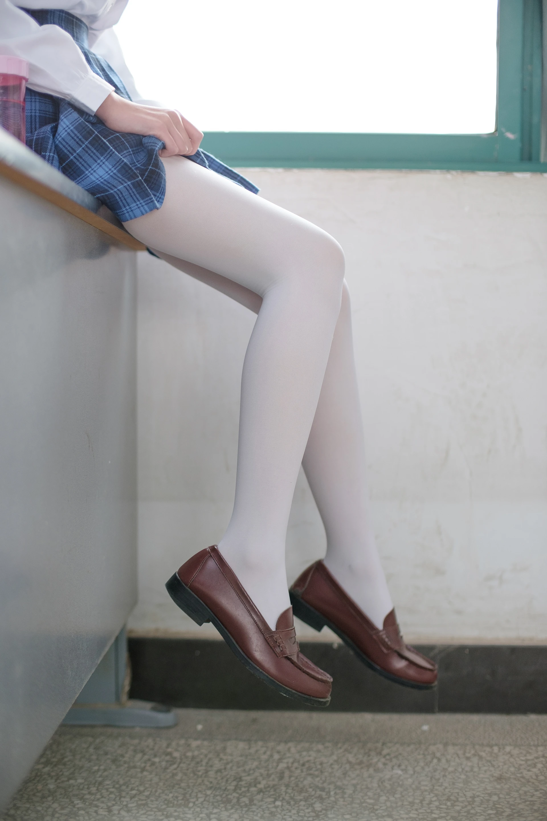 森萝财团 R15-044 [94P-595M]学生装, 森萝财团, 白丝, 美腿