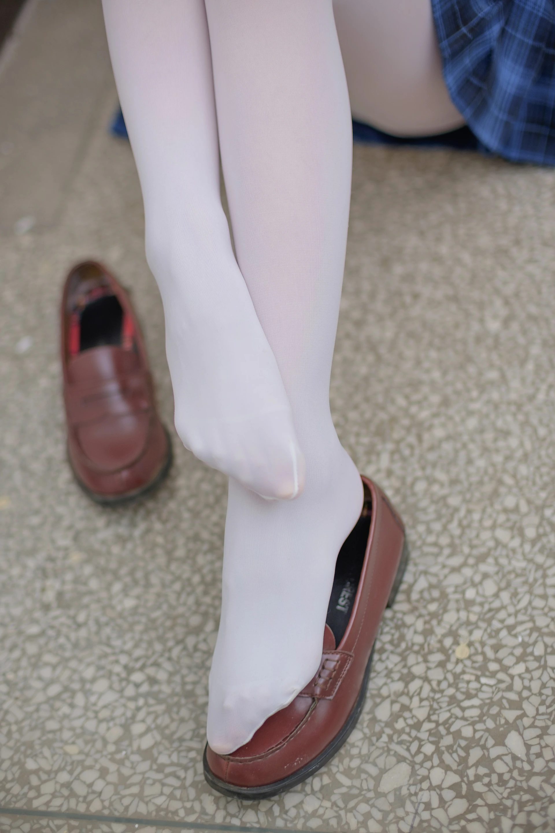 森萝财团 R15-044 [94P-595M]学生装, 森萝财团, 白丝, 美腿