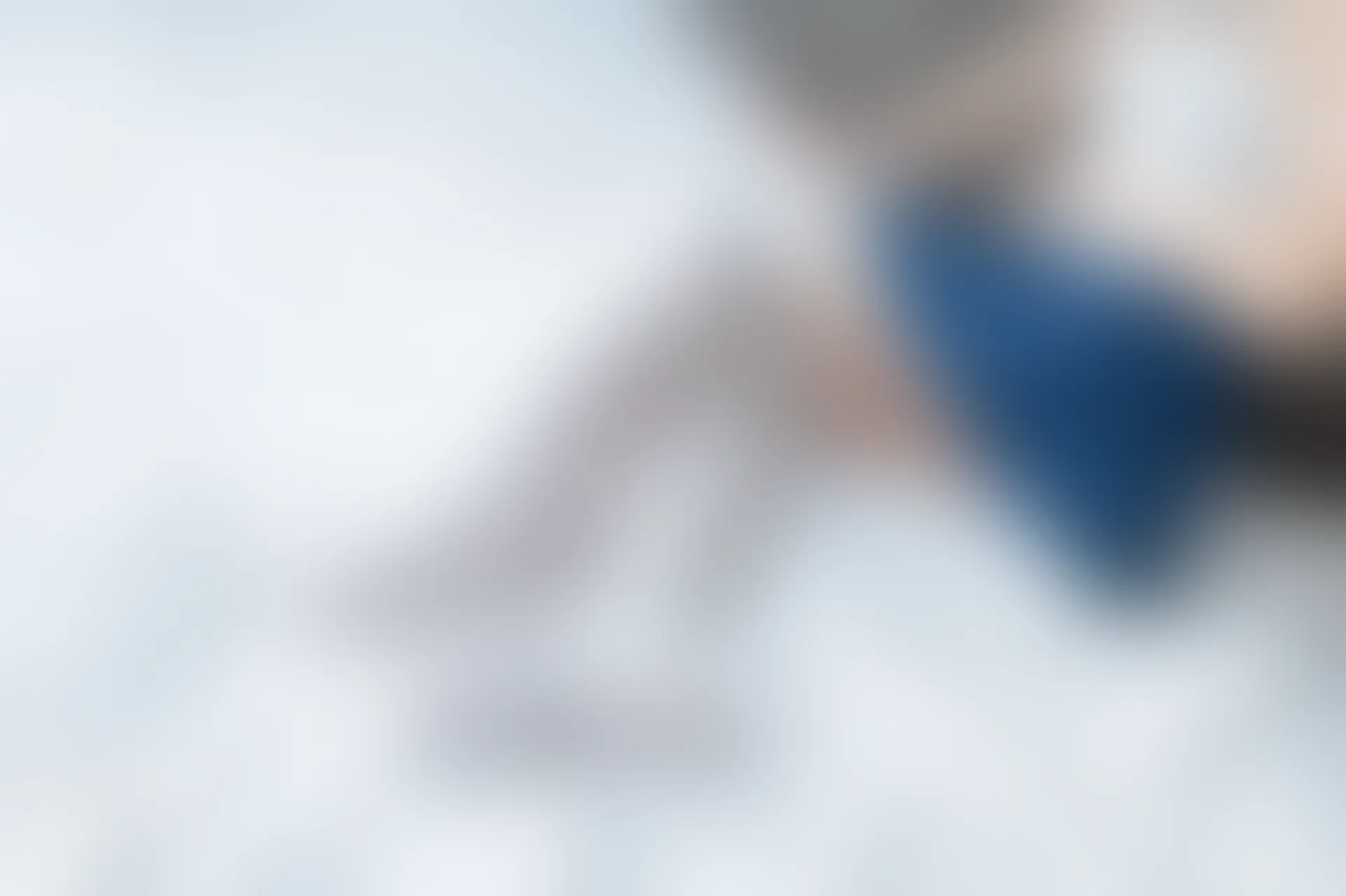 C37.006 蓝调白丝 [40P-78MB]