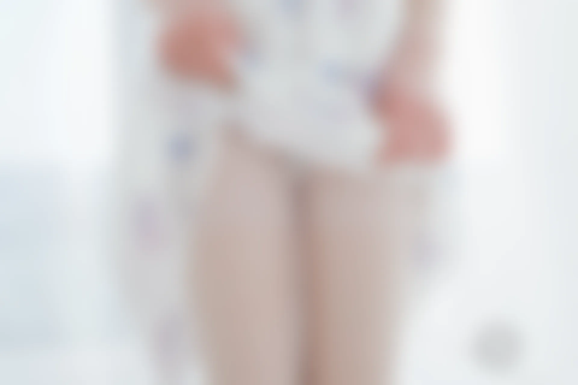 稚乖画册 赤西夜夜 ​​​​双马尾白丝女仆 [100P-0.97GB]双马尾, 女仆, 白丝, 稚乖画册, 美腿, 美足, 赤西夜夜