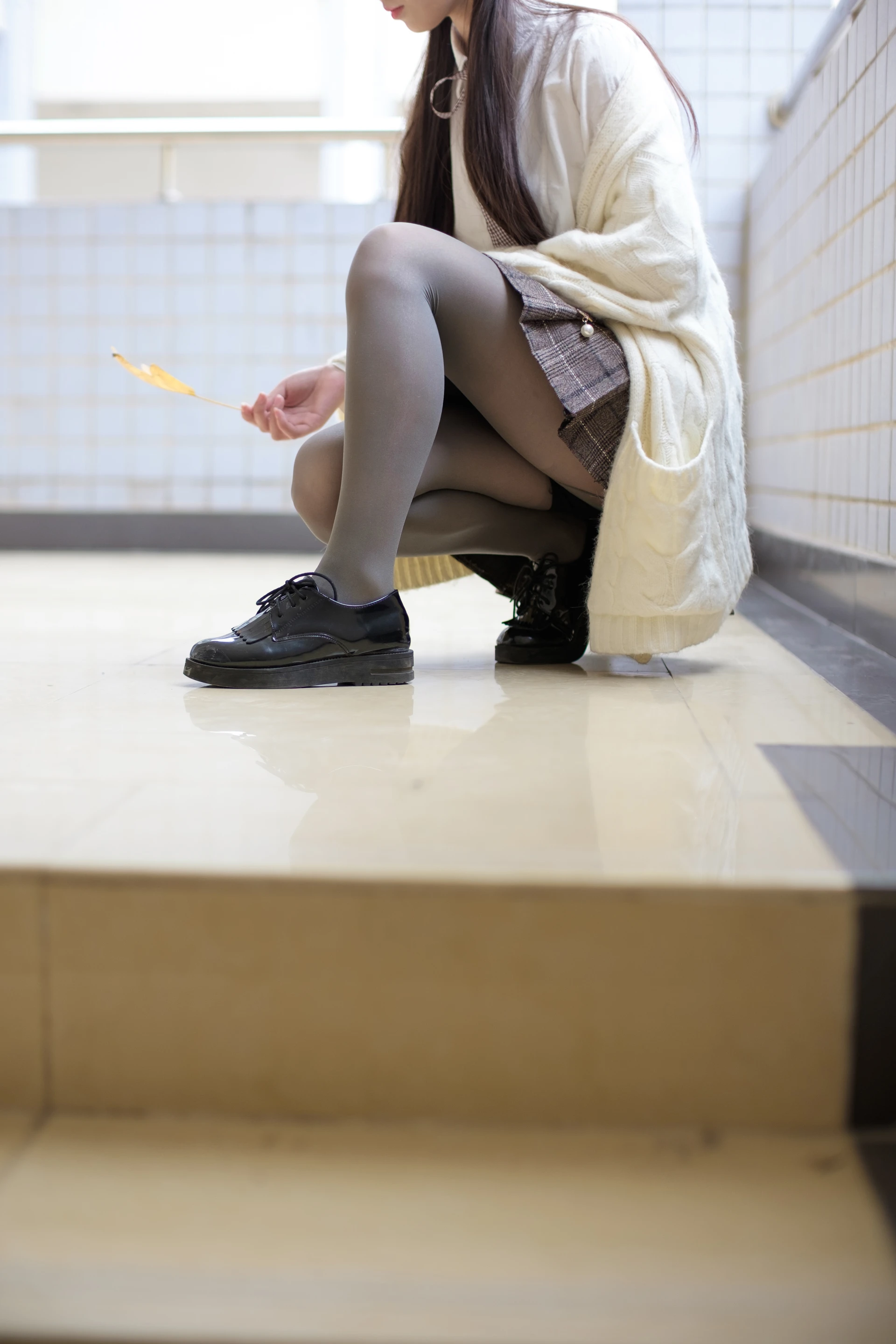 森萝财团 R15-042 [96P-549M]学生装, 森萝财团, 美腿, 黑丝