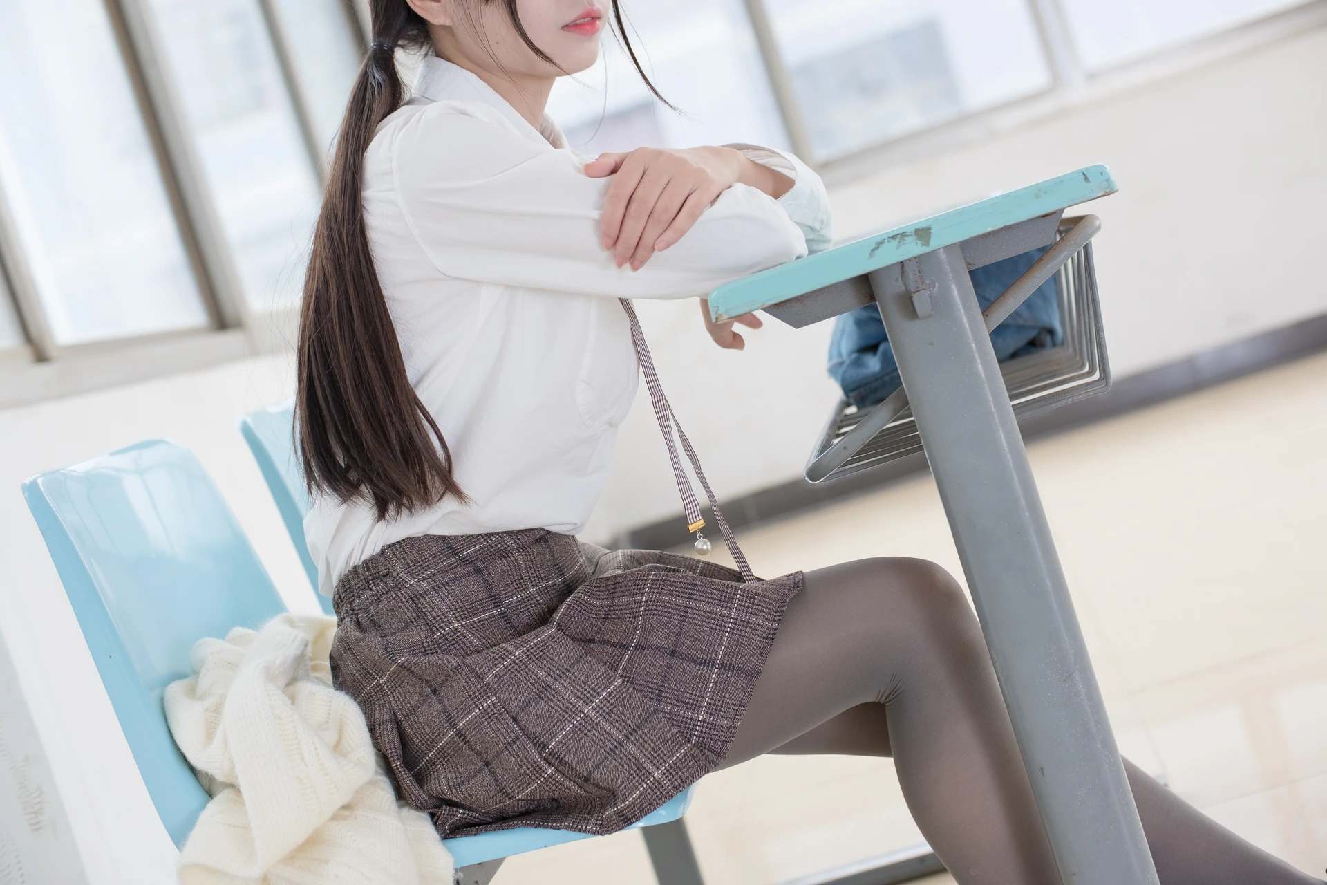 森萝财团 R15-042 [96P-549M]学生装, 森萝财团, 美腿, 黑丝
