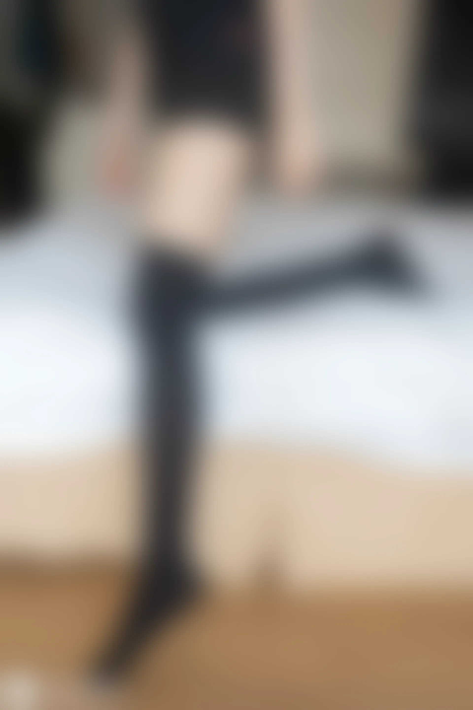 C45.005 黑色超短裤 [39P-64MB]