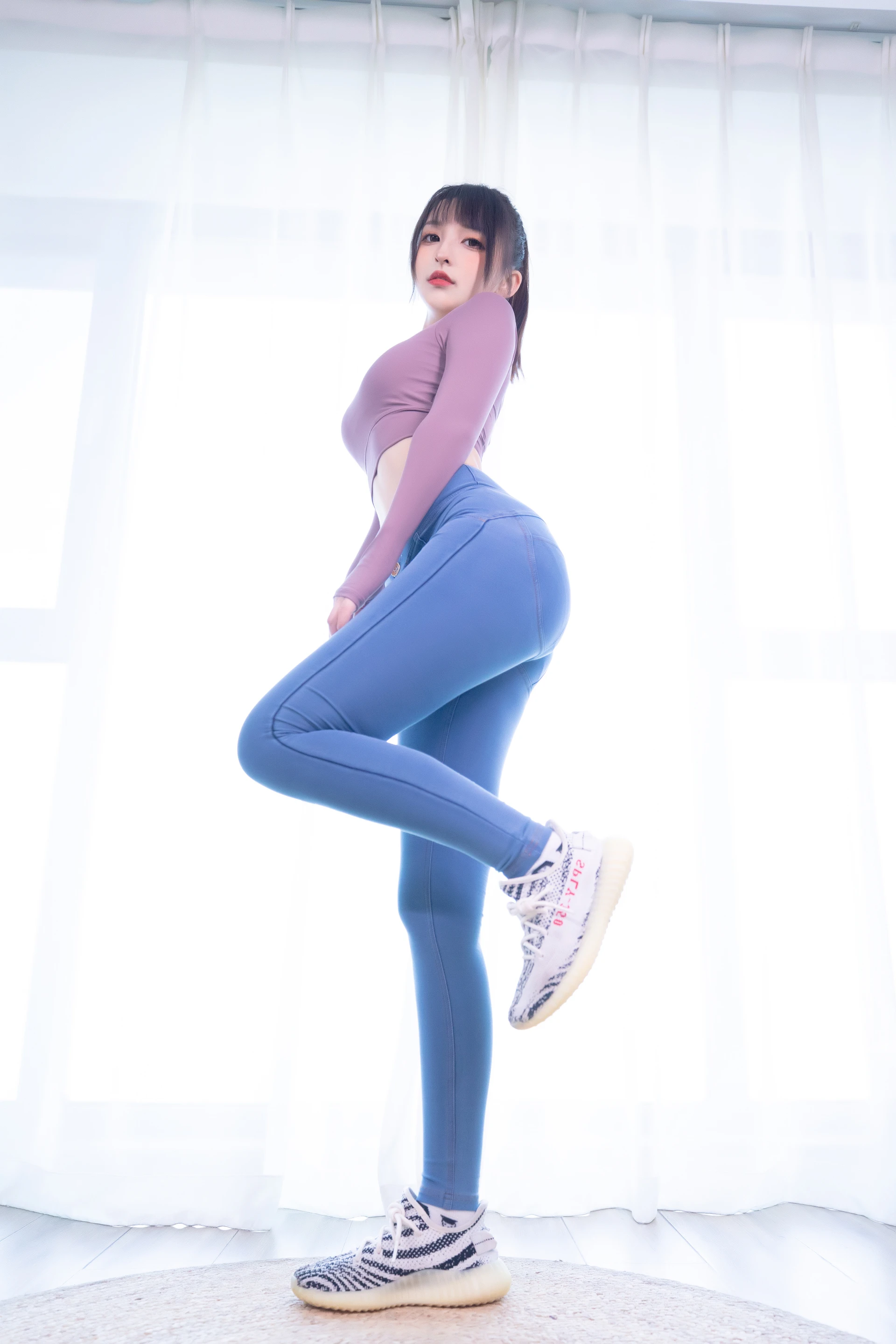 神楽坂真冬 第三季 序号31：牛仔裤女孩《牛仔狂热》 [150P2V-802MB]内衣, 双马尾, 白丝, 神楽坂真冬, 美腿, 美足, 肉丝