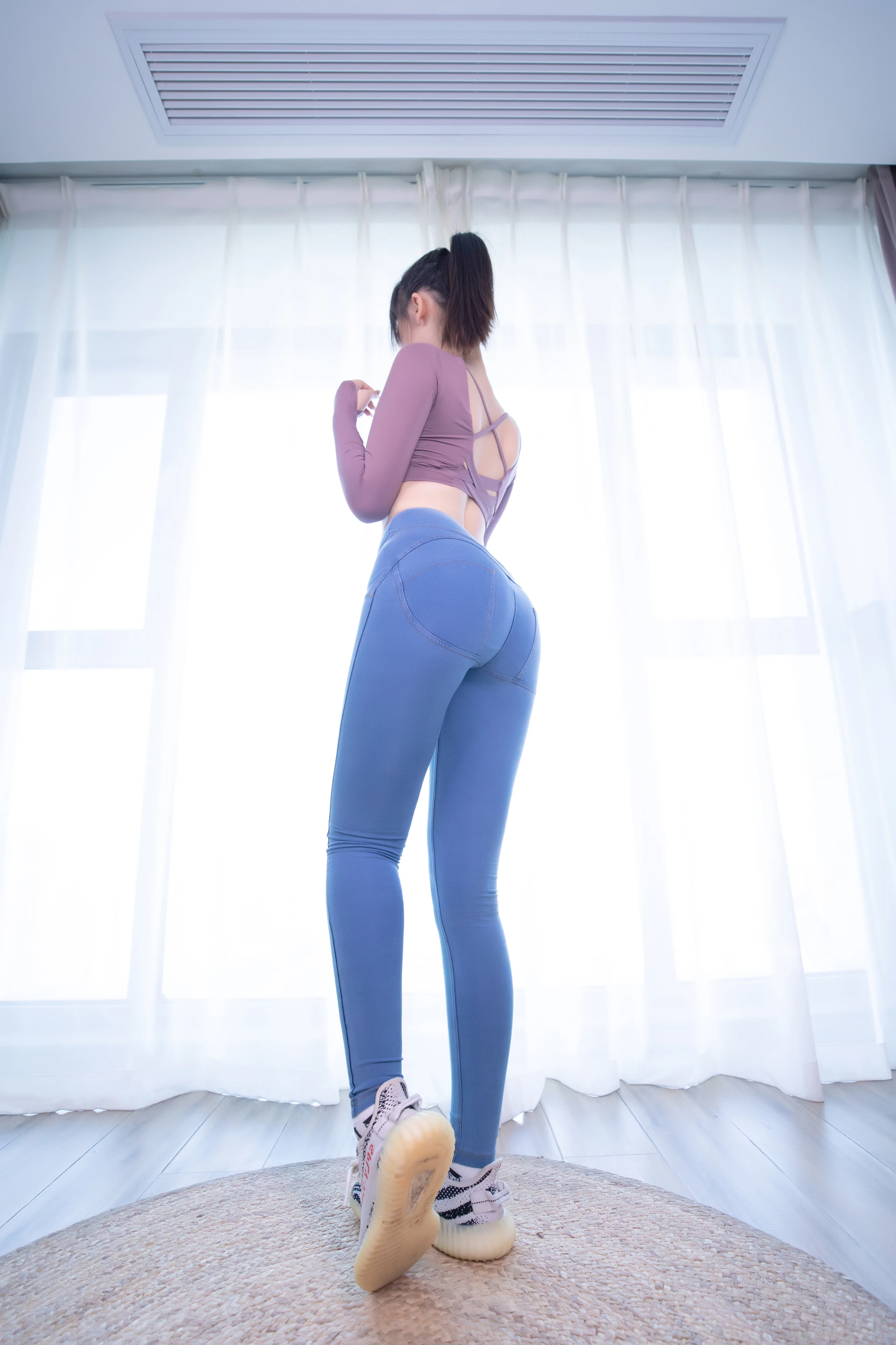 神楽坂真冬 第三季 序号31：牛仔裤女孩《牛仔狂热》 [150P2V-802MB]内衣, 双马尾, 白丝, 神楽坂真冬, 美腿, 美足, 肉丝