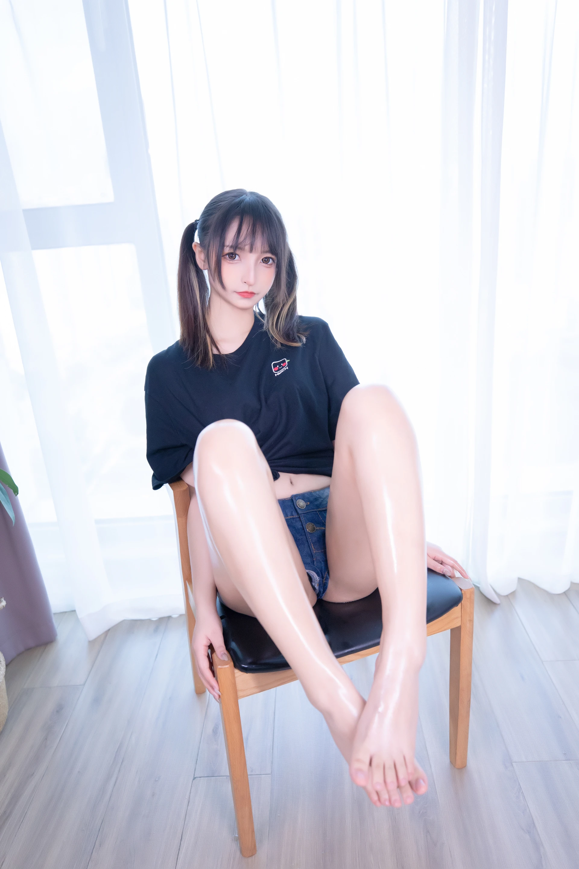 神楽坂真冬 第三季 序号31：牛仔裤女孩《牛仔狂热》 [150P2V-802MB]内衣, 双马尾, 白丝, 神楽坂真冬, 美腿, 美足, 肉丝