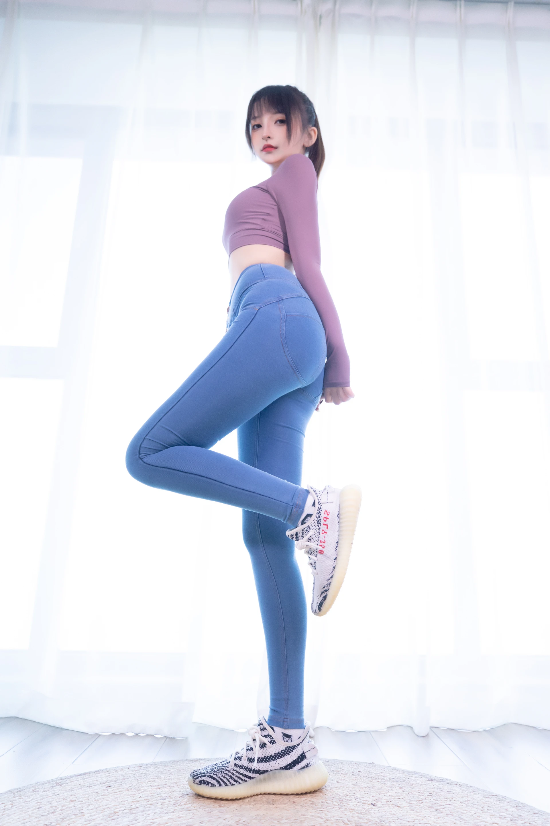 神楽坂真冬 第三季 序号31：牛仔裤女孩《牛仔狂热》 [150P2V-802MB]内衣, 双马尾, 白丝, 神楽坂真冬, 美腿, 美足, 肉丝