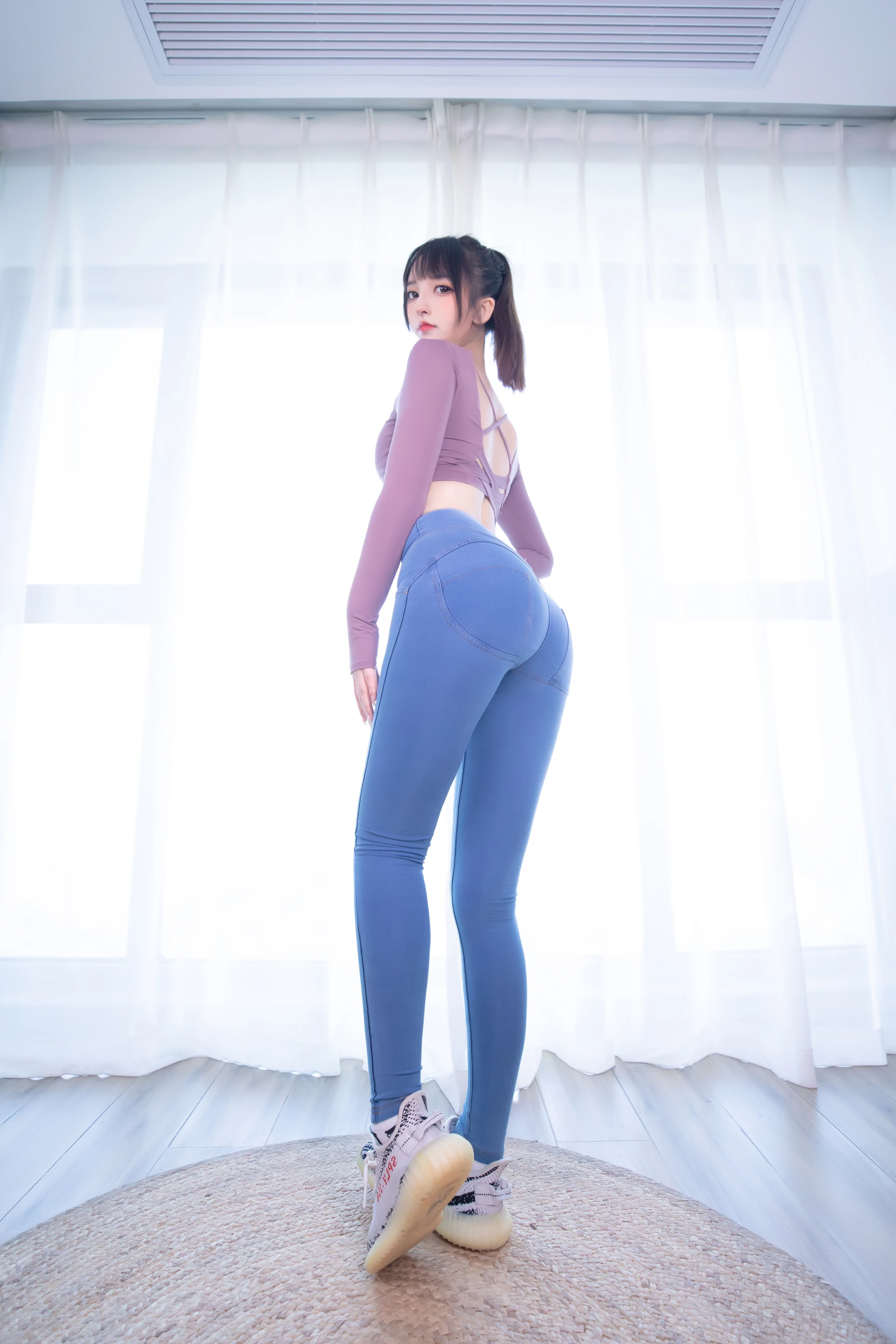 神楽坂真冬 第三季 序号31：牛仔裤女孩《牛仔狂热》 [150P2V-802MB]内衣, 双马尾, 白丝, 神楽坂真冬, 美腿, 美足, 肉丝