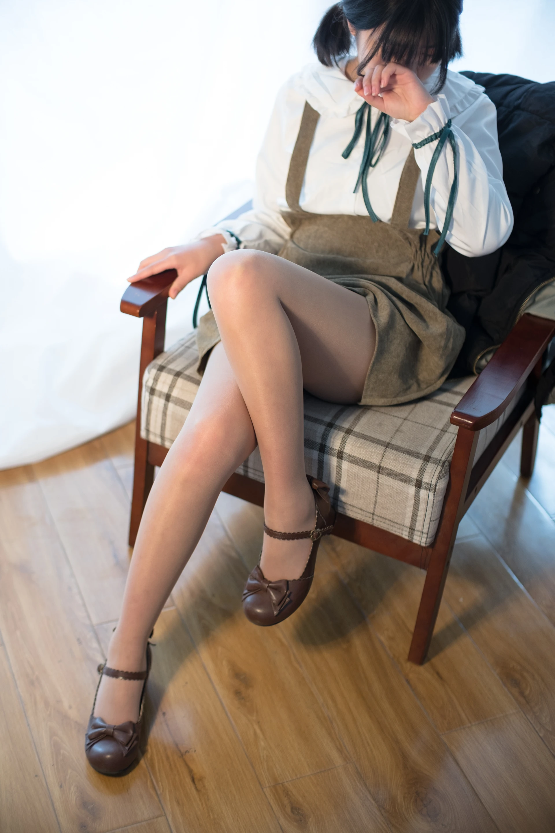 森萝财团 X-001 [132P1V-1G美腿, 肉丝