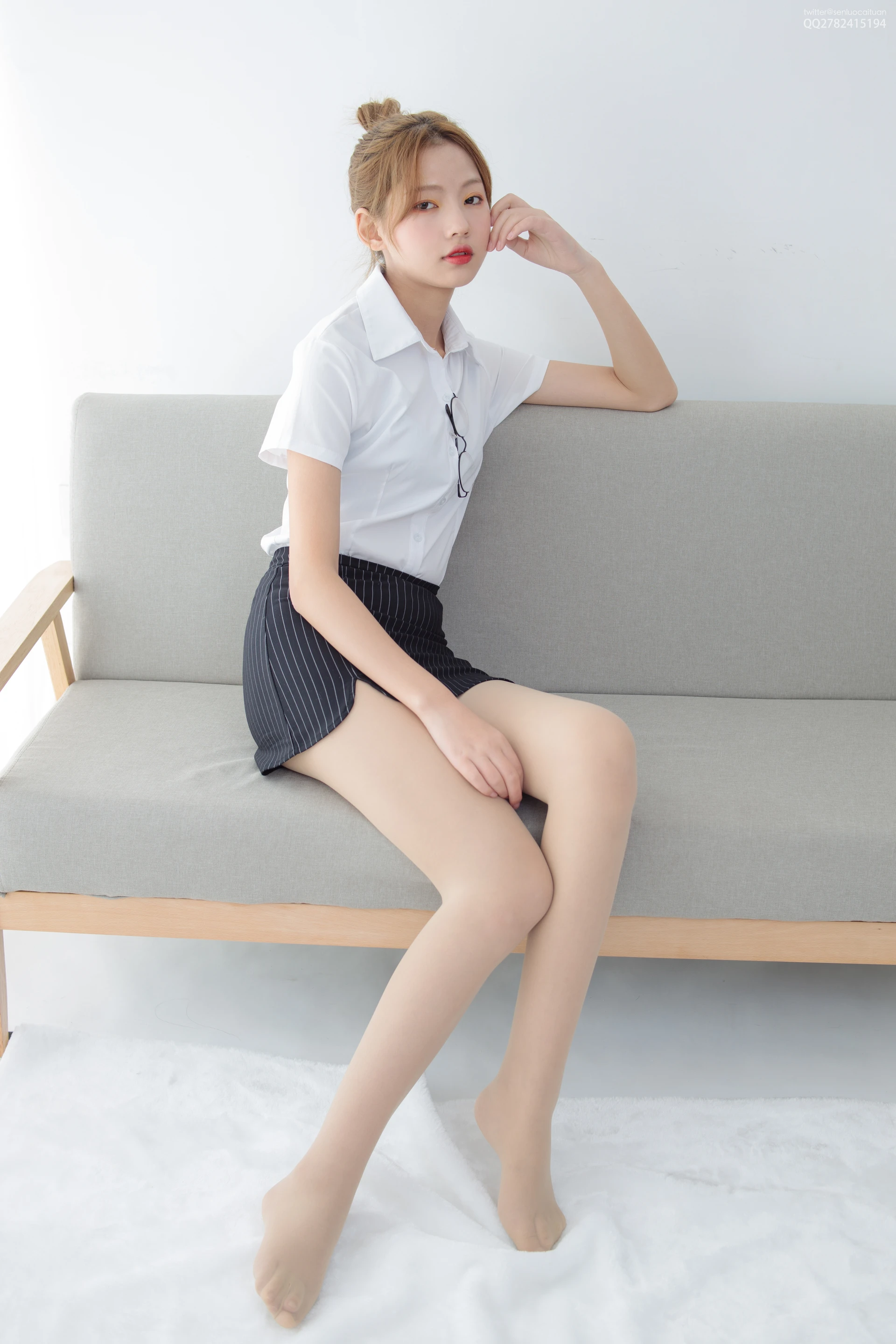 JKFUN-037 OL一定要搭配眼镜 50D肉丝 [63P1V-1.26G]JKFUN, OL, 制服, 美腿, 肉丝