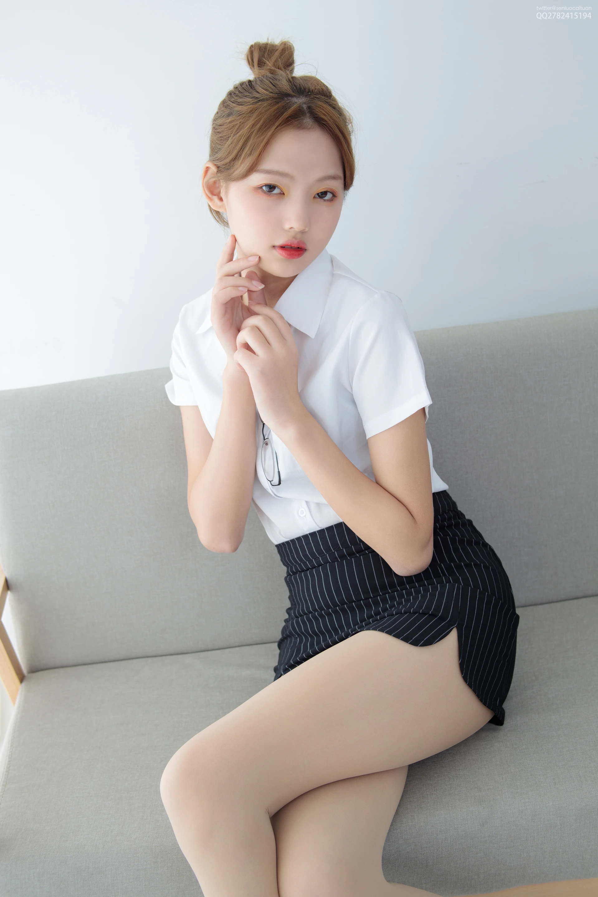 JKFUN-037 OL一定要搭配眼镜 50D肉丝 [63P1V-1.26G]JKFUN, OL, 制服, 美腿, 肉丝