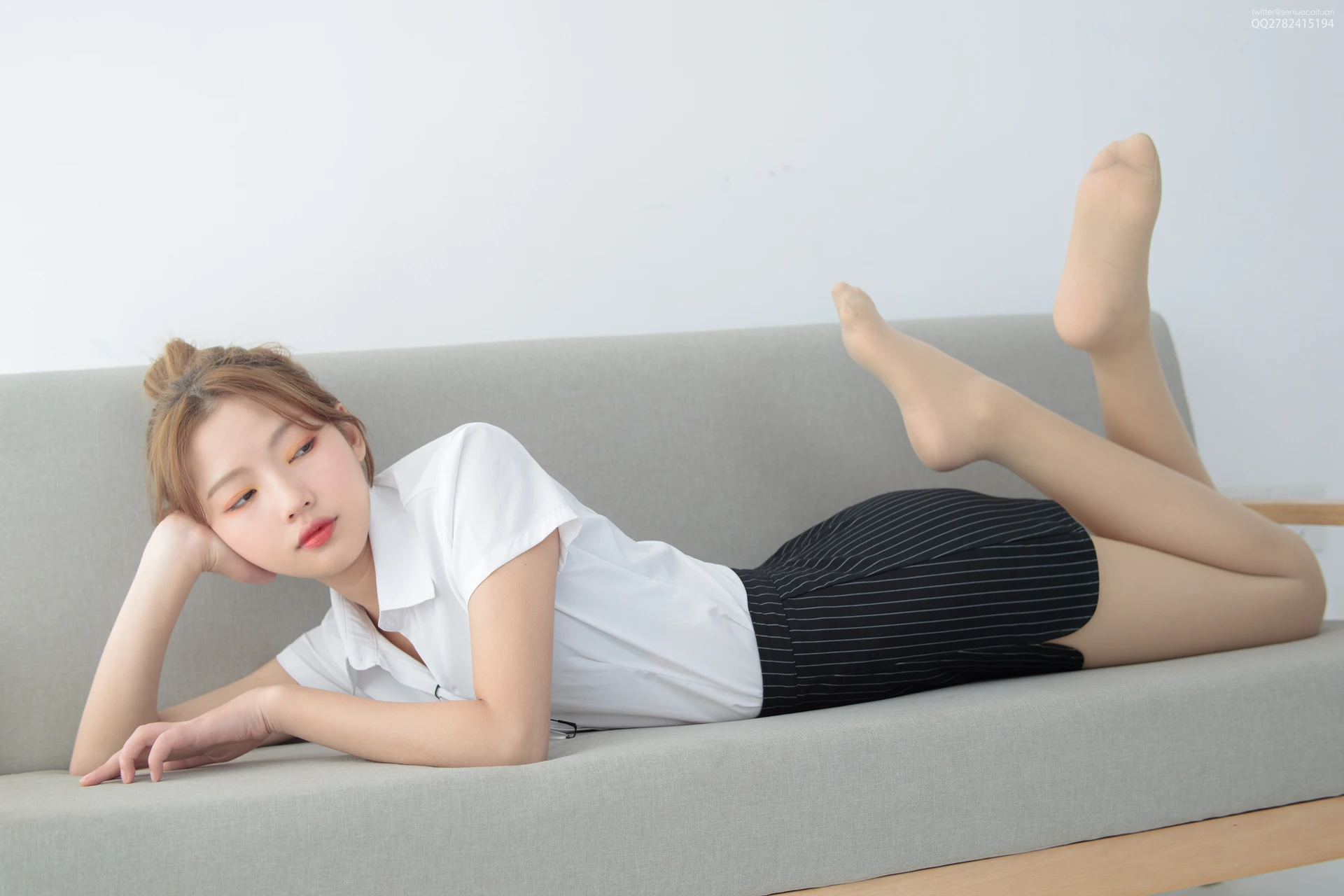 JKFUN-037 OL一定要搭配眼镜 50D肉丝 [63P1V-1.26G]JKFUN, OL, 制服, 美腿, 肉丝