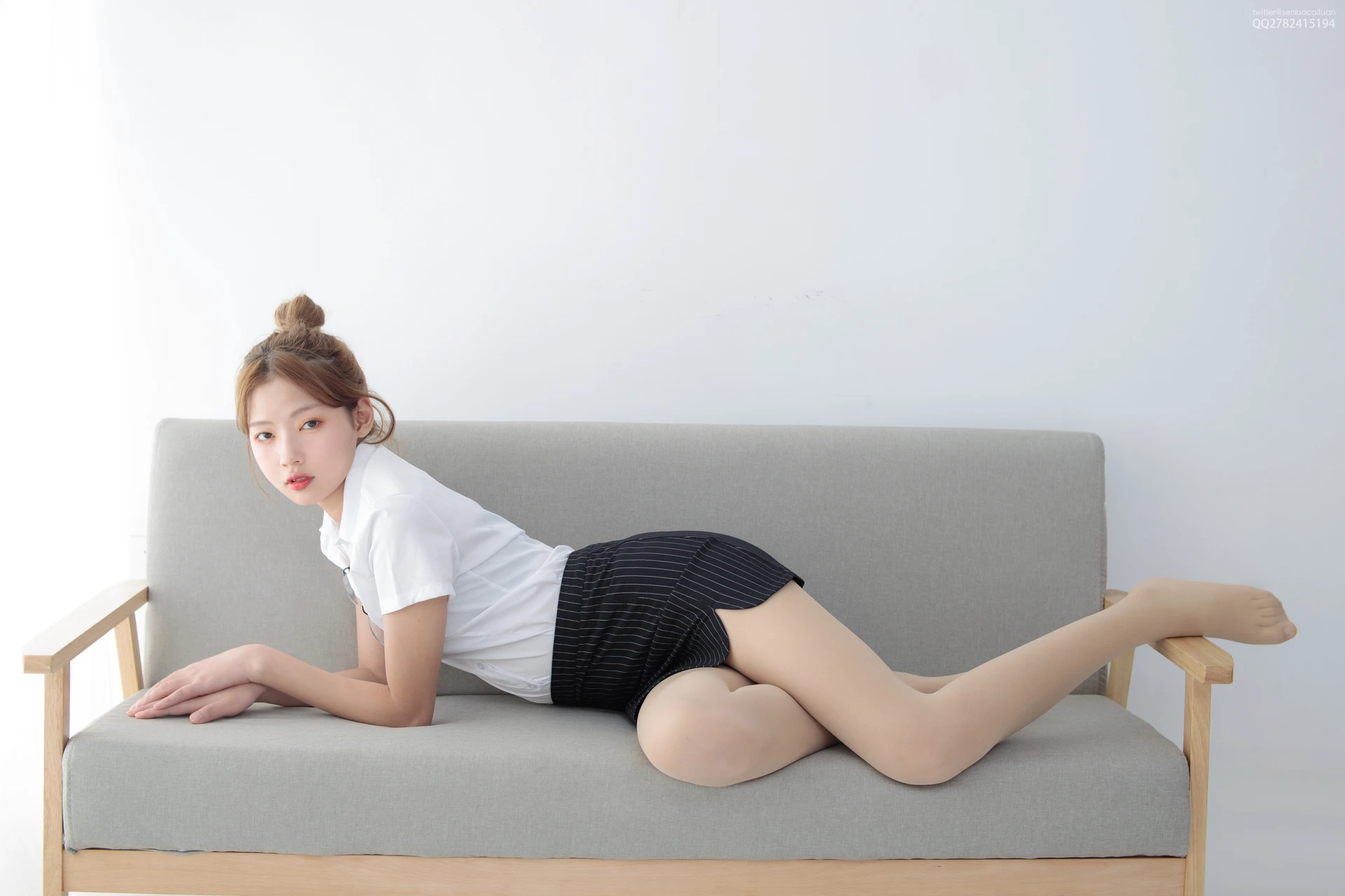 JKFUN-037 OL一定要搭配眼镜 50D肉丝 [63P1V-1.26G]JKFUN, OL, 制服, 美腿, 肉丝
