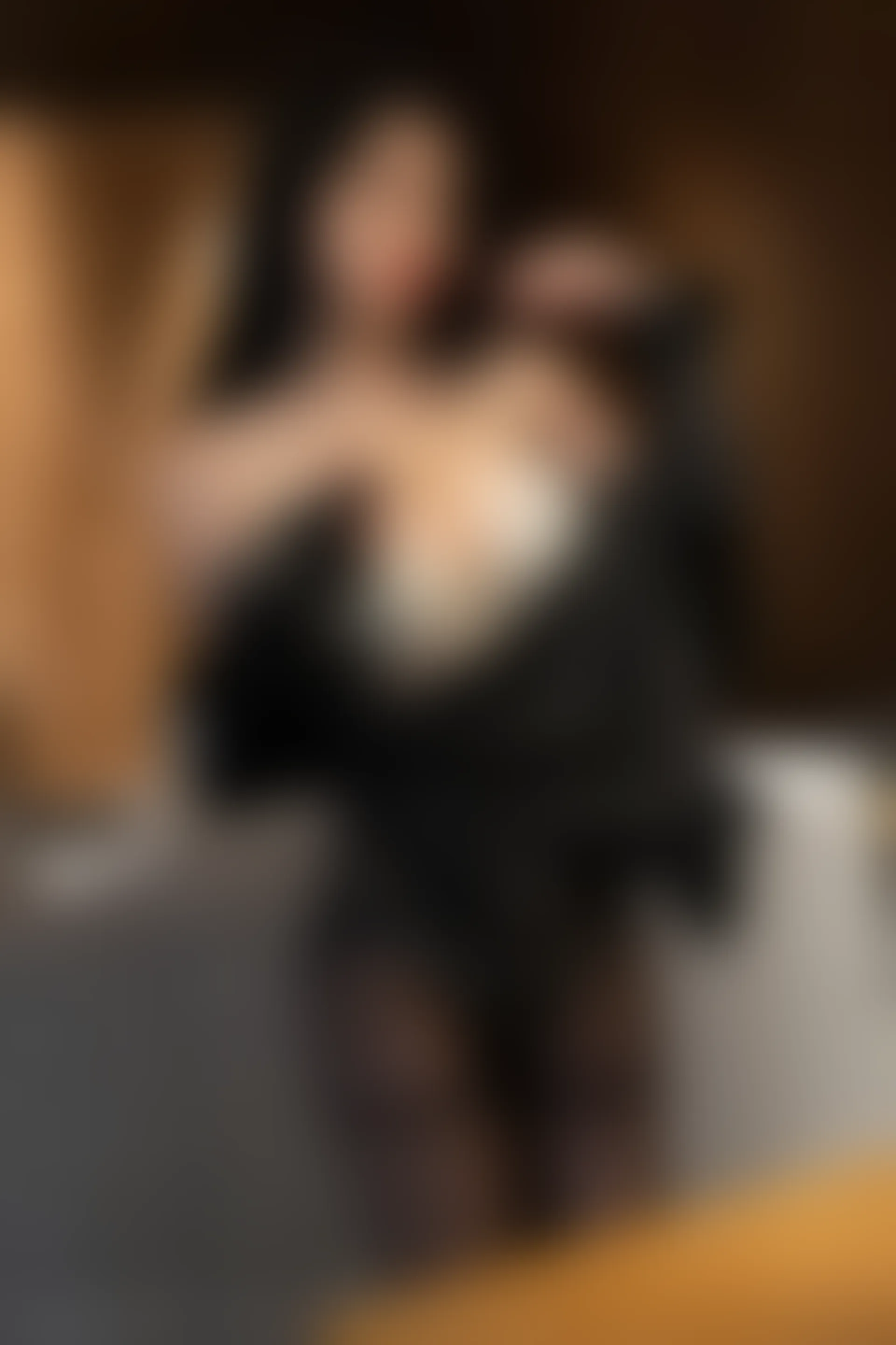 XiuRen秀人网 2021.11.01 No.4143 美七Mia 丰满 黑丝[64+1P 638MB]