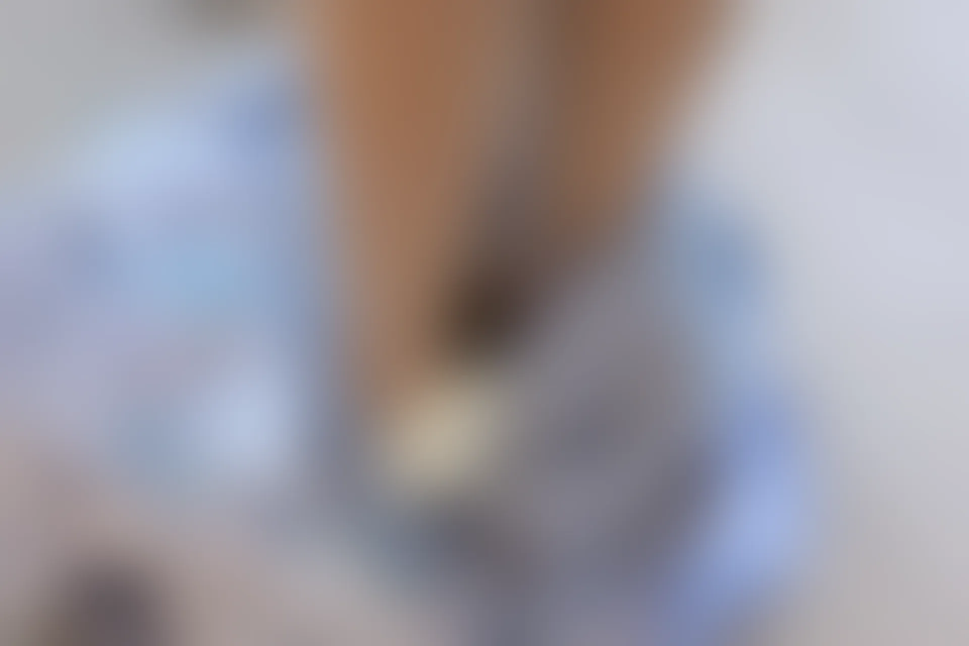 XiuRen秀人网 2022.02.21 No.4613 艾静香 三亚旅拍[41+1P 355MB]