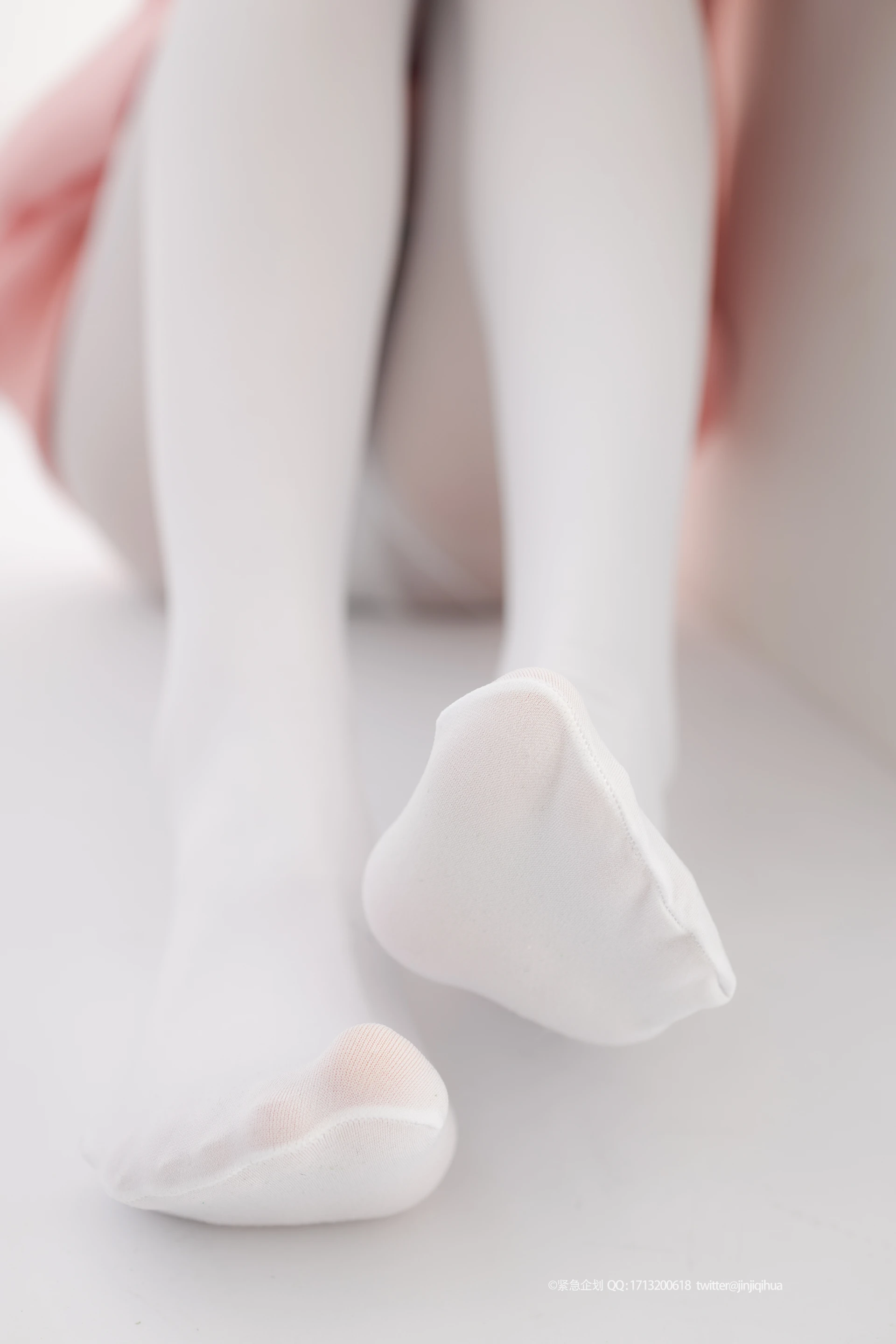 紧急企划 VOL.012 [98P1V-1.19G] 一只喵喵梓一只喵喵梓, 可爱, 白丝, 紧急企划, 美腿, 美足, 超短裙, 黑丝