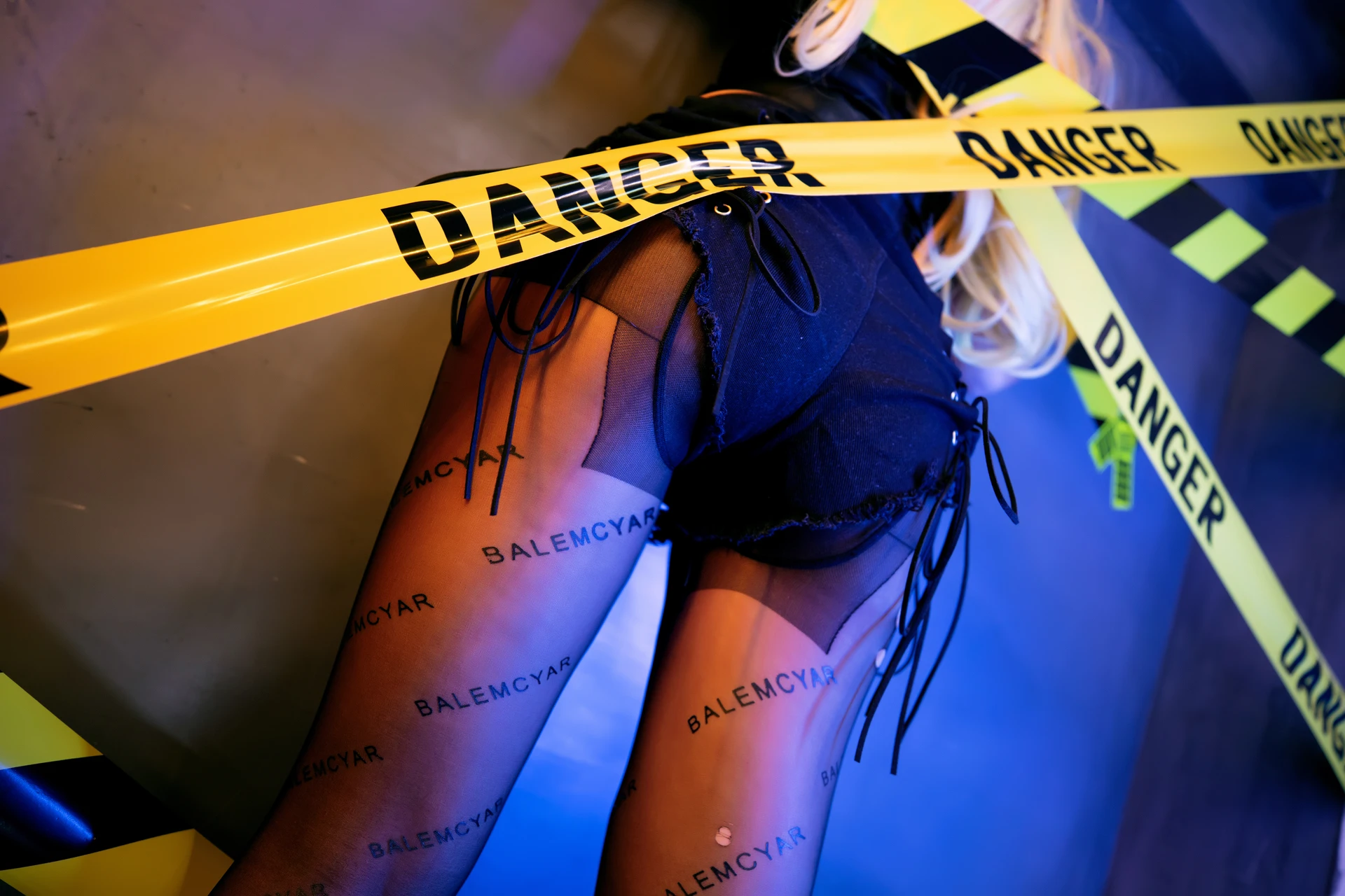 神楽坂真冬 第三季 序号14：《立入禁止》 [150P2V-767MB]_内衣, 双马尾, 神楽坂真冬, 美腿, 美足, 高跟鞋, 黑丝