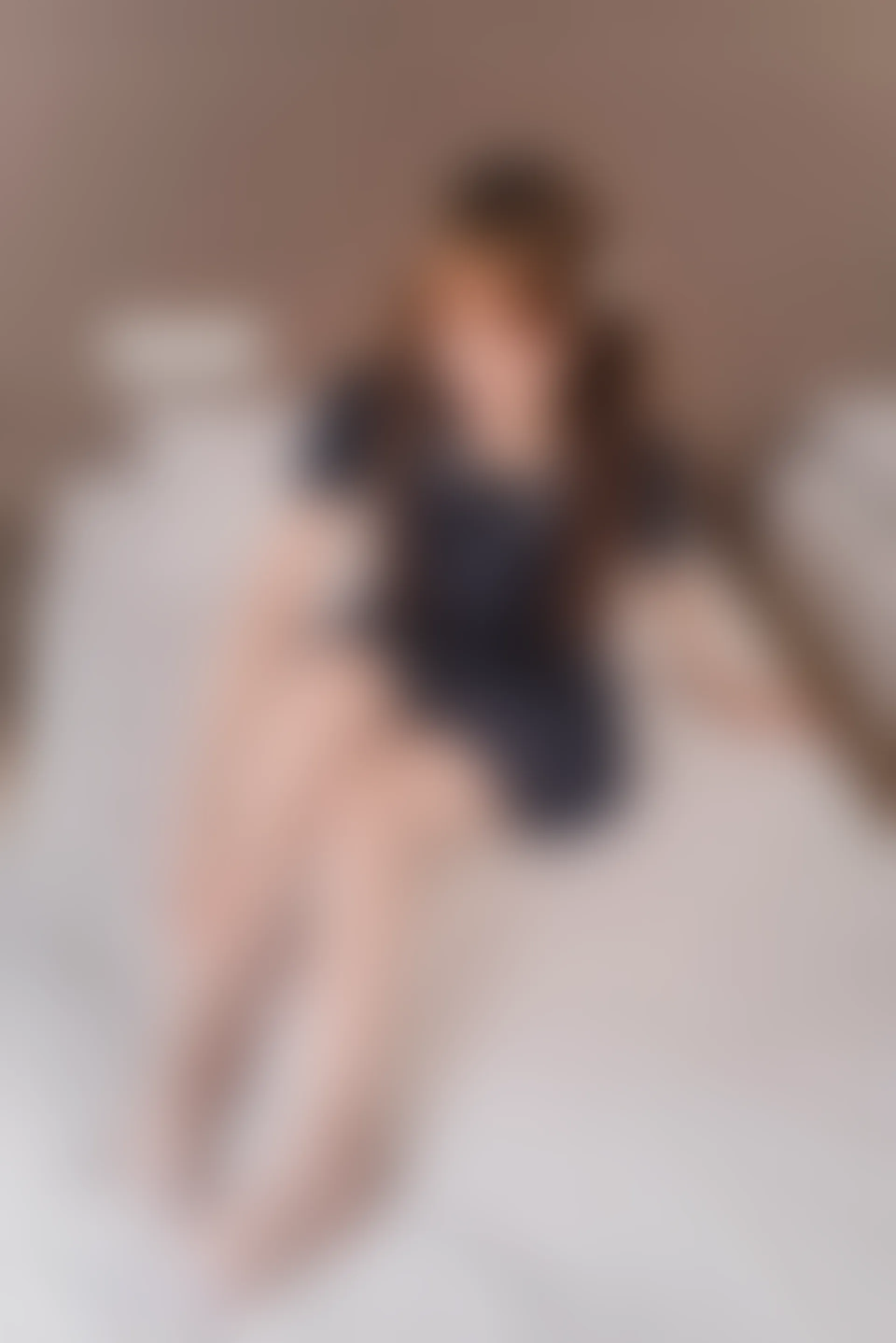 C03.008 制服黑三本 [42P-319MB]