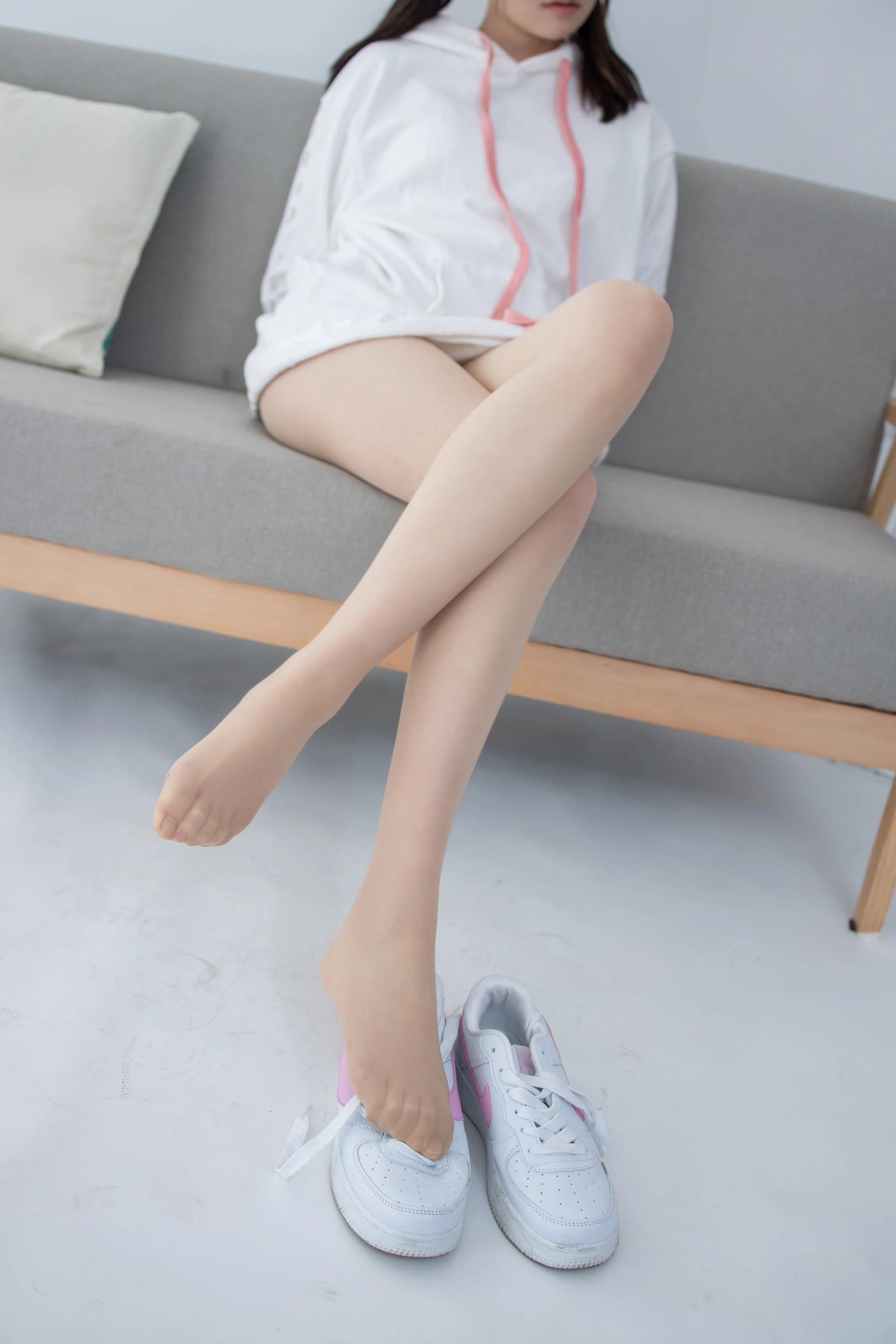 —JKFUN-百圆定制 2-1 Aika [27P1V-1.93G]Aika, JKFUN, 可爱, 森萝财团, 美腿, 美足, 肉丝