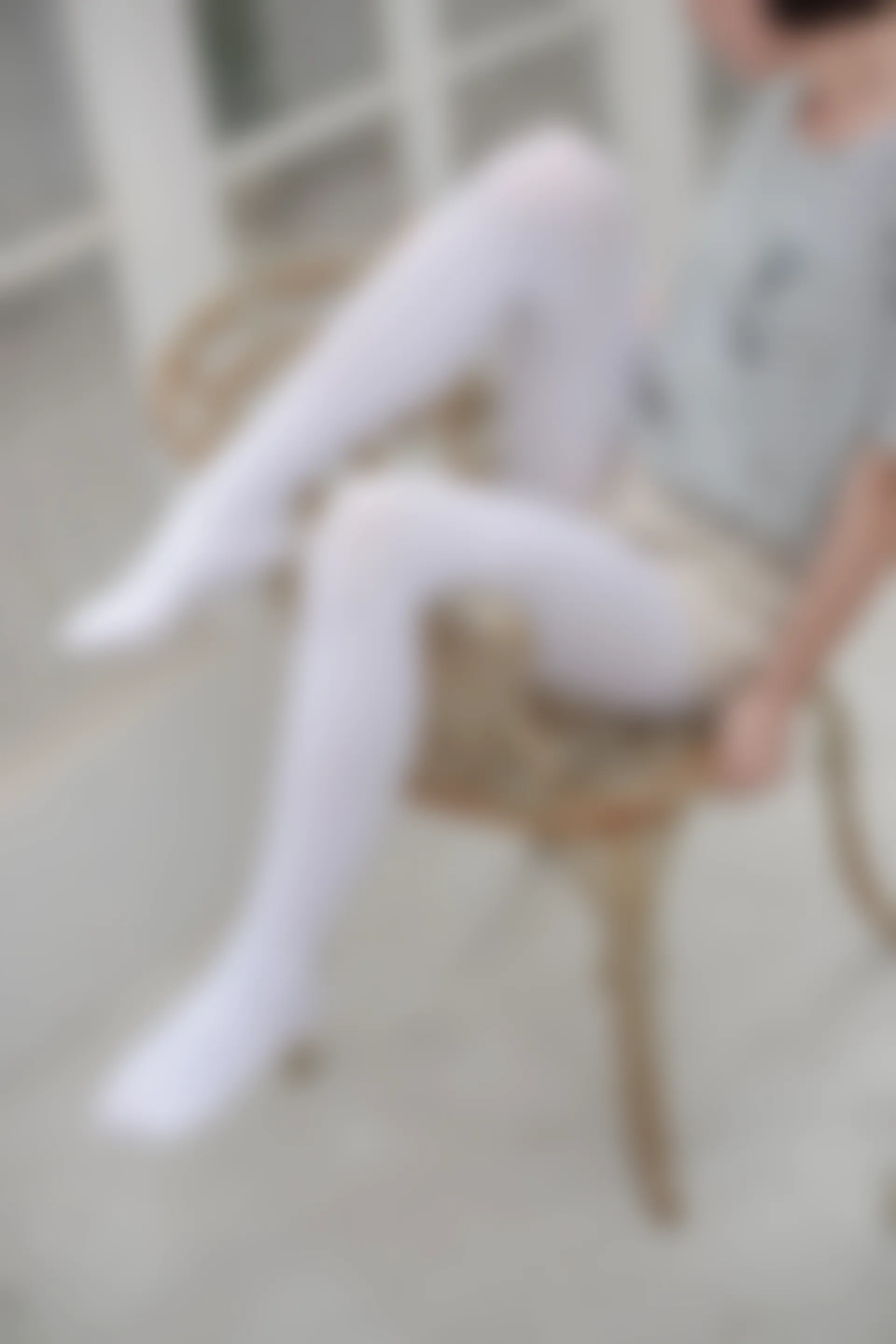 萝财团 FREE-001 [59P-294M] 标签：森萝财团, 白丝