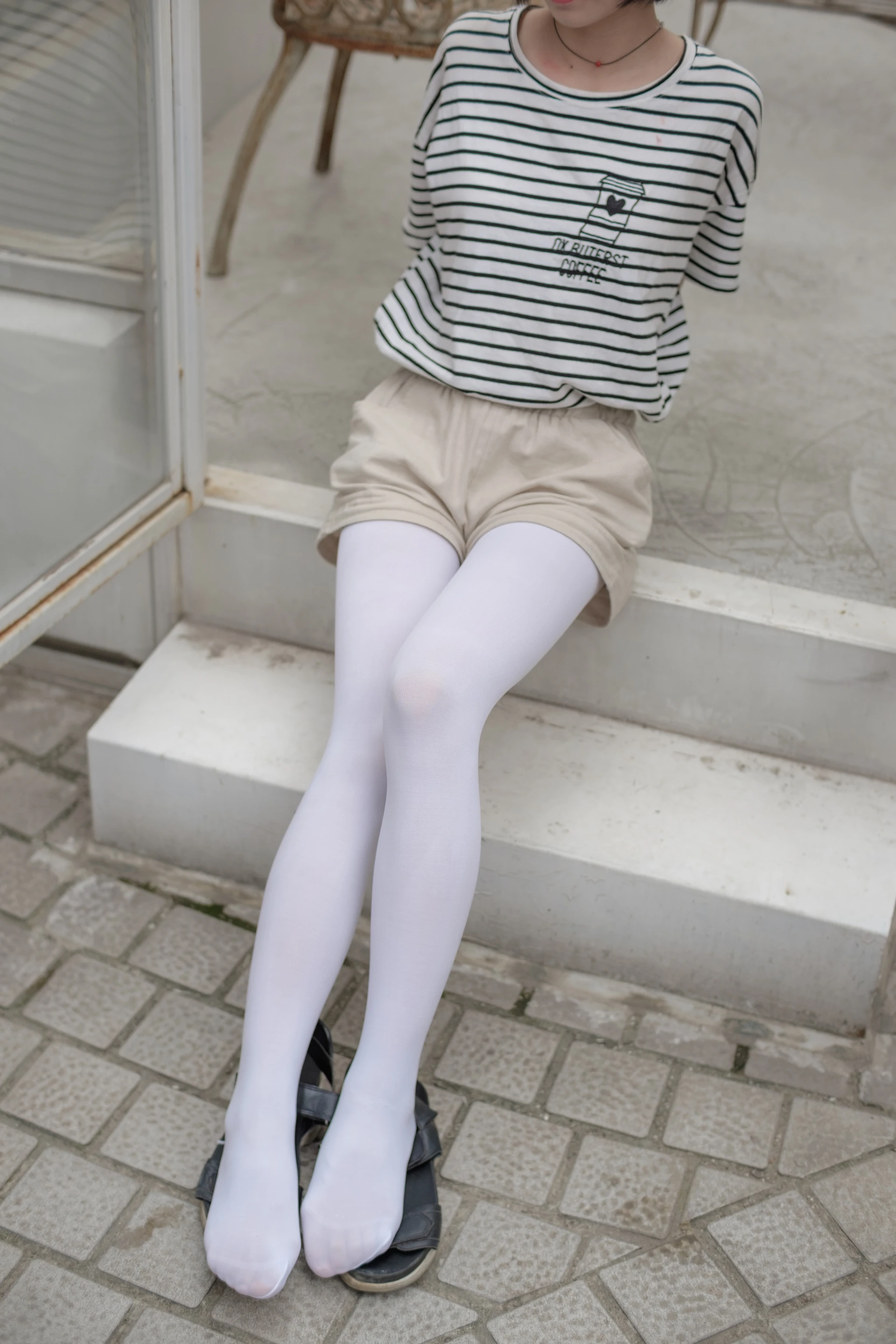 萝财团 FREE-001 [59P-294M] 标签：森萝财团, 白丝