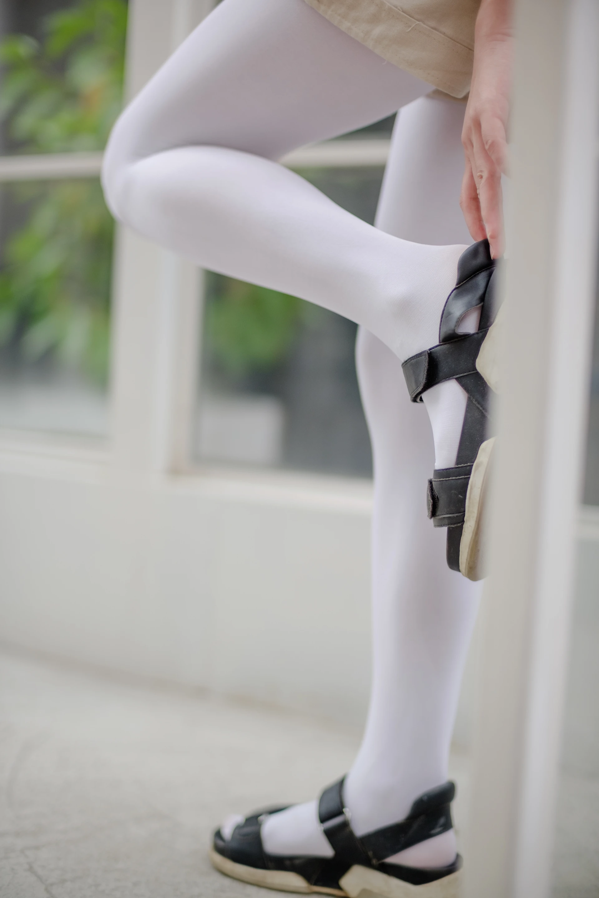 萝财团 FREE-001 [59P-294M] 标签：森萝财团, 白丝