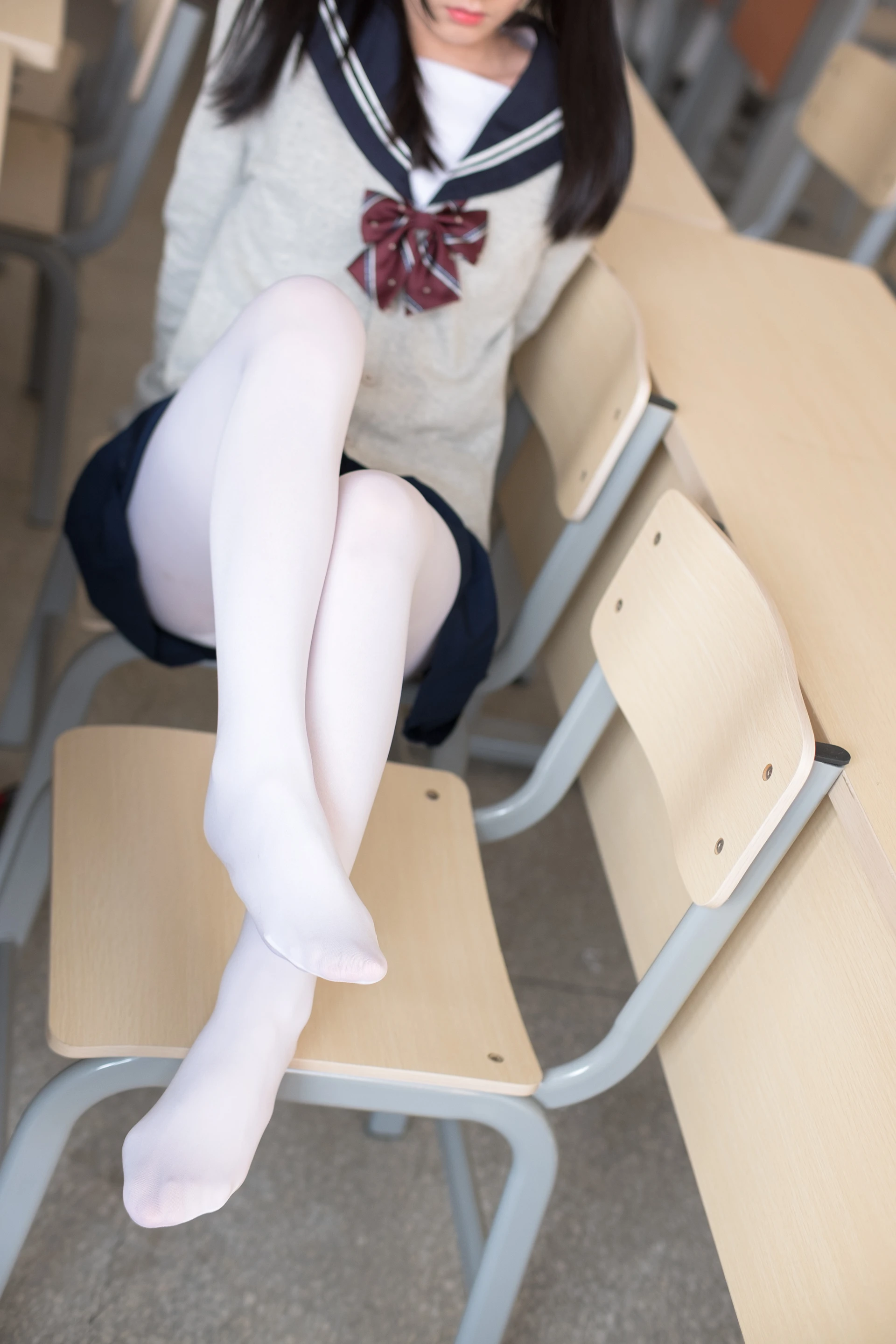森萝财团 SSR-004 [98P-555M]校服, 森萝财团, 白丝