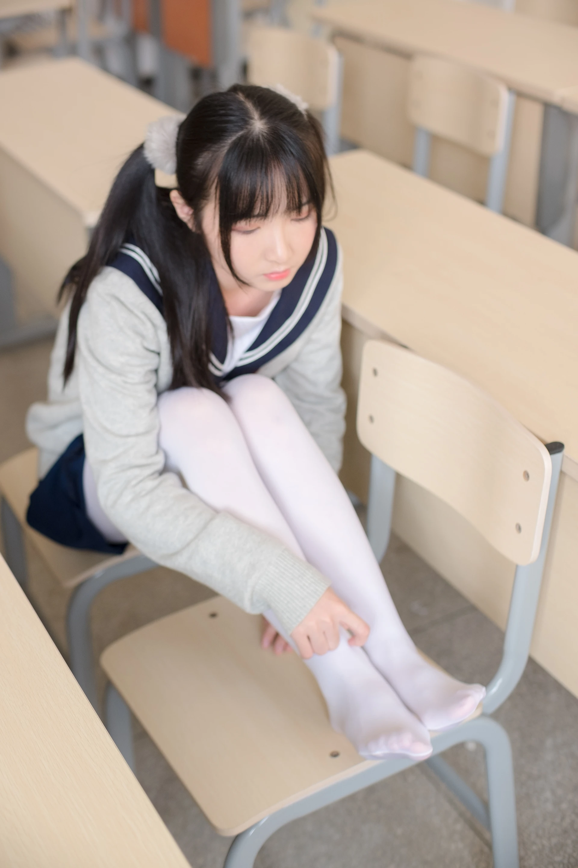 森萝财团 SSR-004 [98P-555M]校服, 森萝财团, 白丝