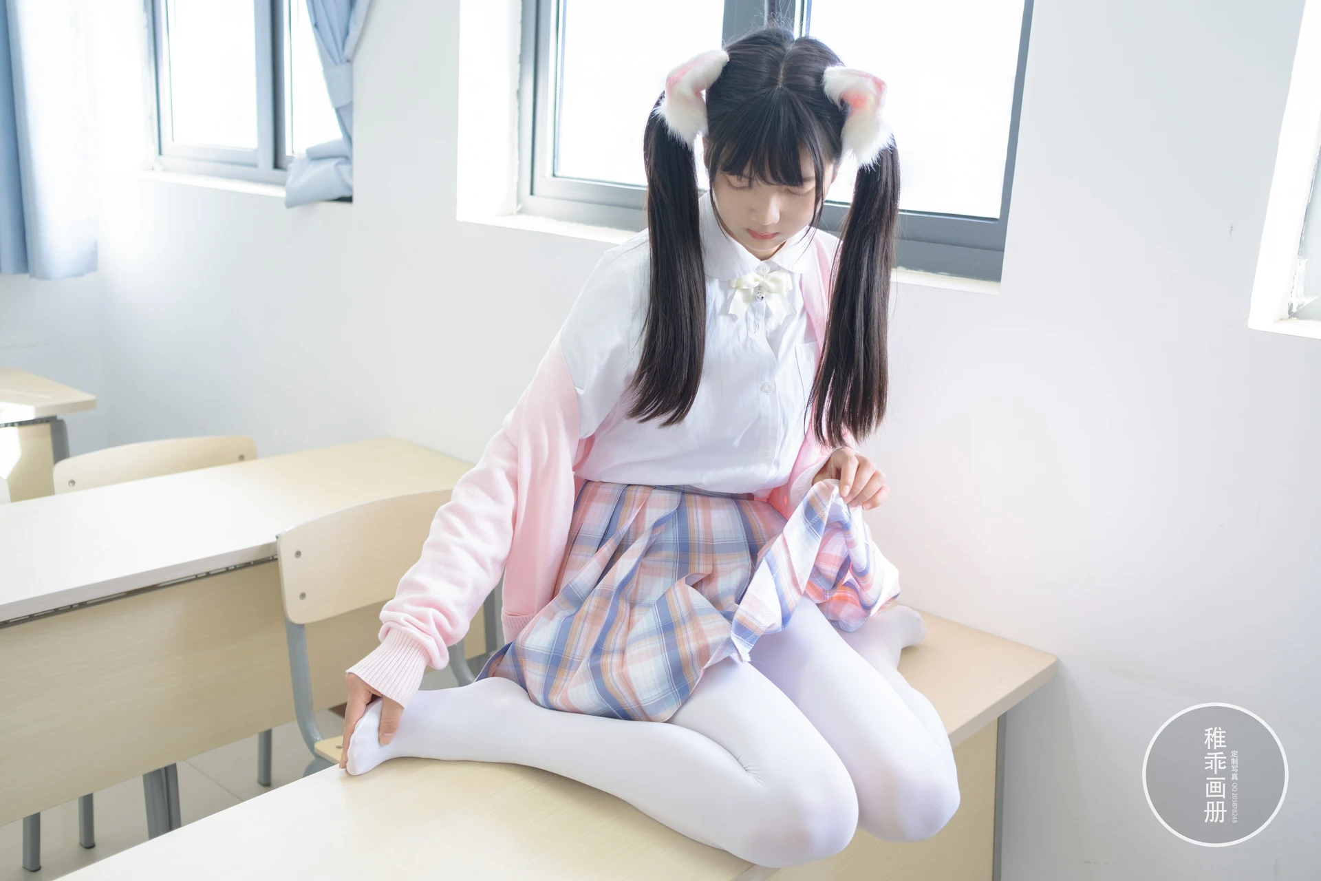 稚乖画册 晴空-04 赤西夜夜 双马尾白丝JK制服 [63P1V-821MB]JK, JK制服, 双马尾, 可爱, 晴空, 白丝, 稚乖画册, 美腿, 美足, 赤西夜夜