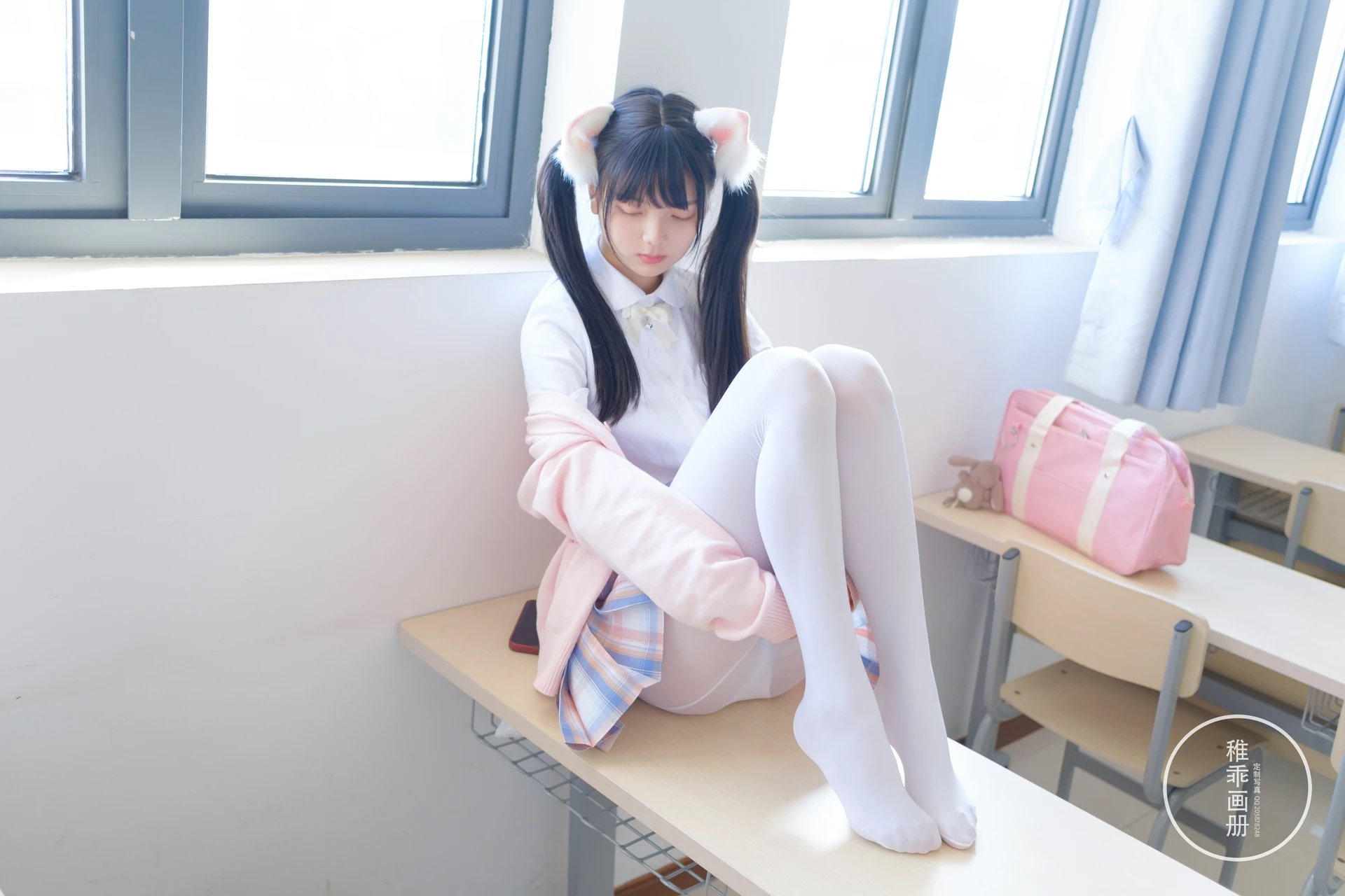 稚乖画册 晴空-04 赤西夜夜 双马尾白丝JK制服 [63P1V-821MB]JK, JK制服, 双马尾, 可爱, 晴空, 白丝, 稚乖画册, 美腿, 美足, 赤西夜夜