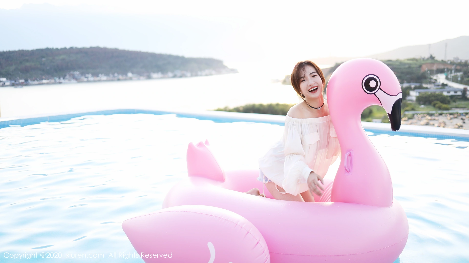 XIUREN秀人网 2020.01.21 NO.1956 艺儿拿铁[42+1P／76.6M]