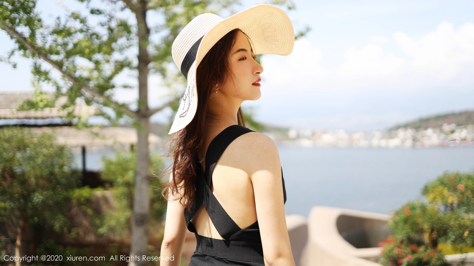 XIUREN秀人网 2020.01.21 NO.1956 艺儿拿铁[42+1P／76.6M]