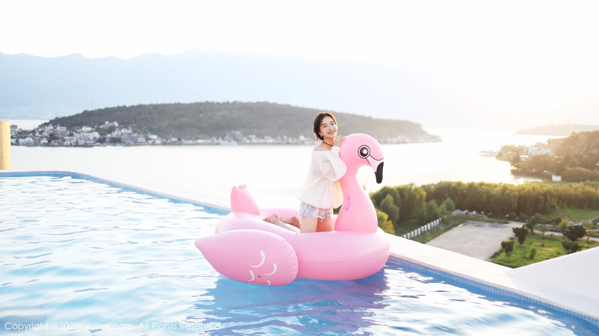 XIUREN秀人网 2020.01.21 NO.1956 艺儿拿铁[42+1P／76.6M]