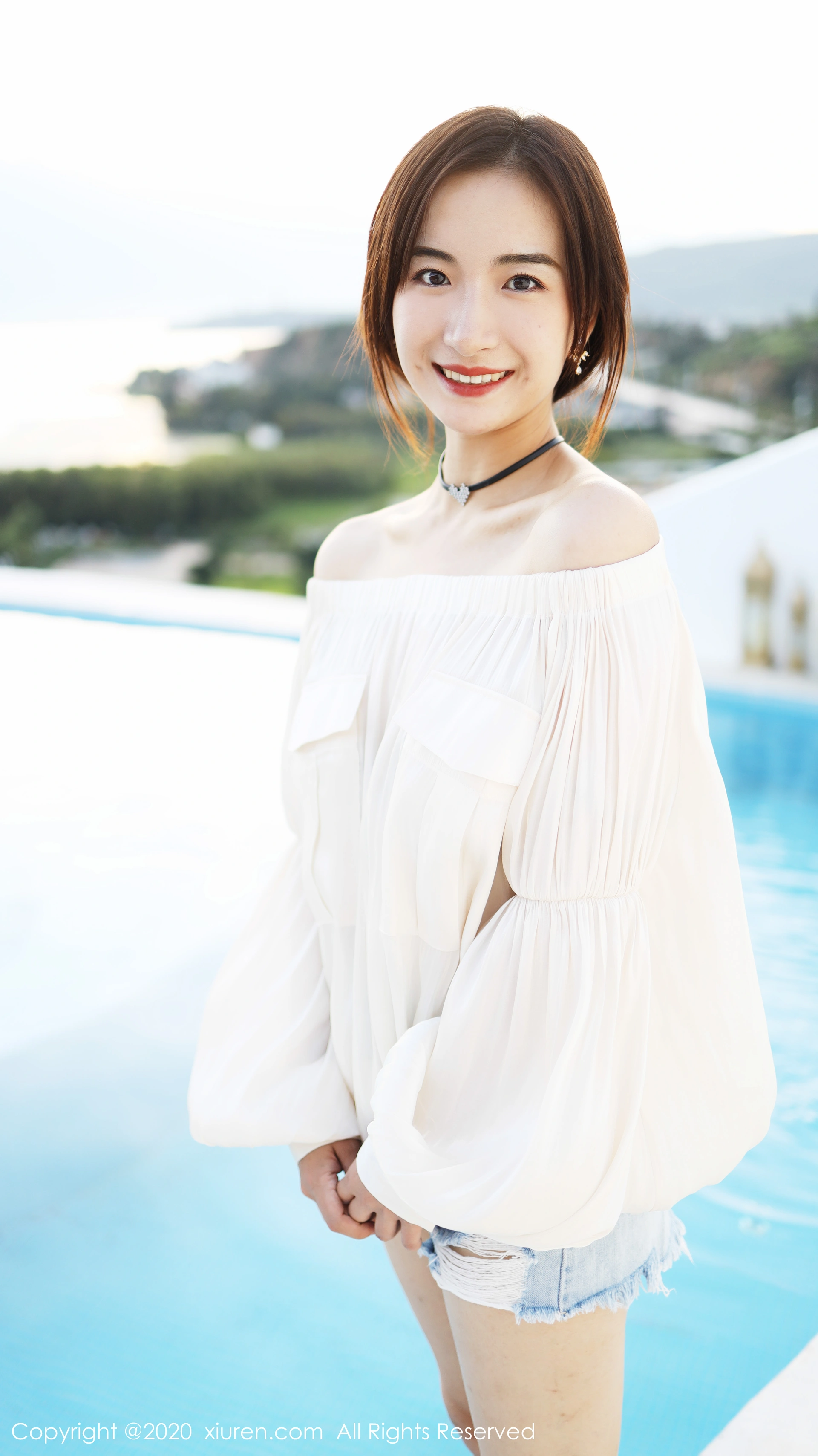 XIUREN秀人网 2020.01.21 NO.1956 艺儿拿铁[42+1P／76.6M]