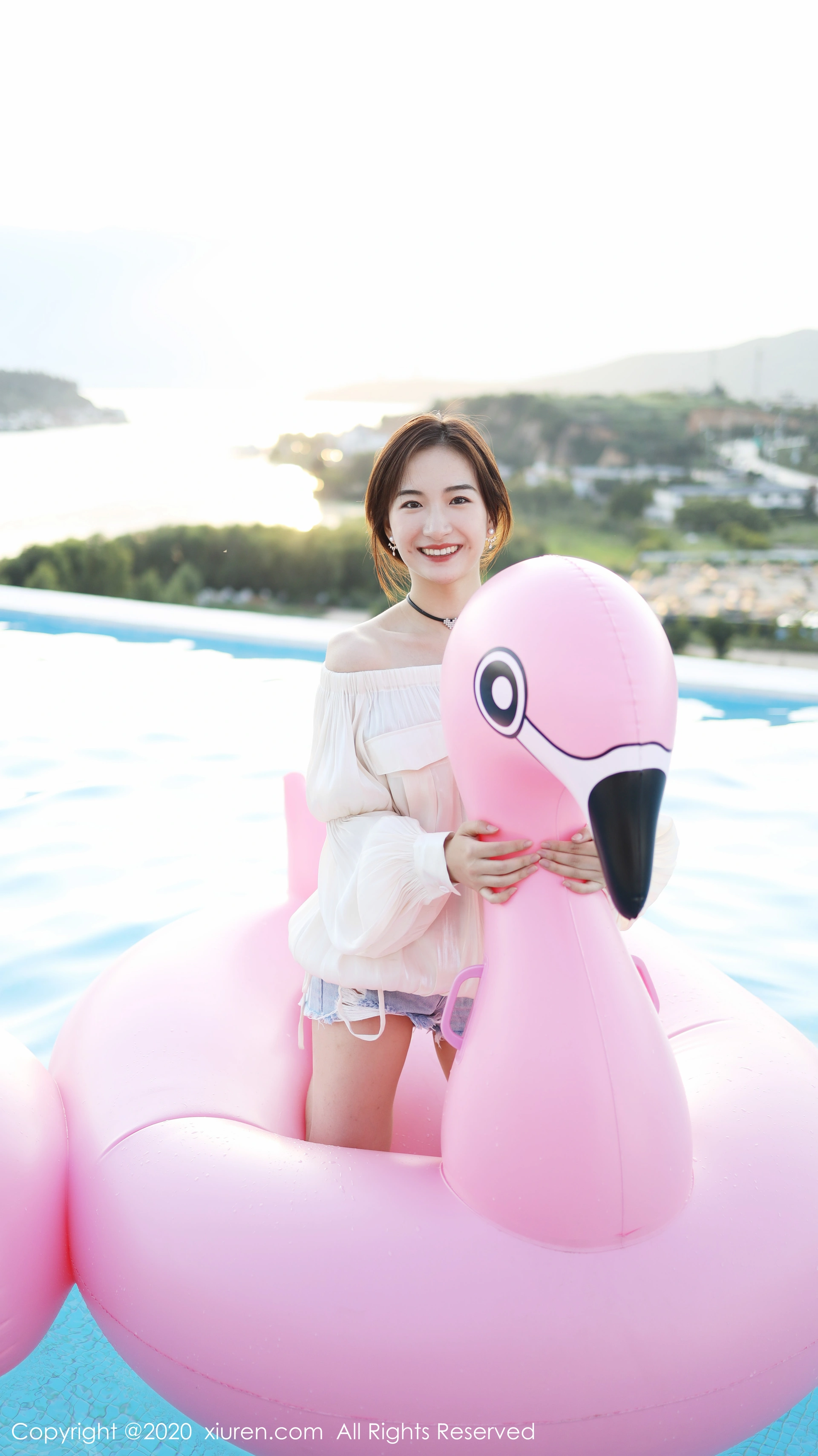 XIUREN秀人网 2020.01.21 NO.1956 艺儿拿铁[42+1P／76.6M]