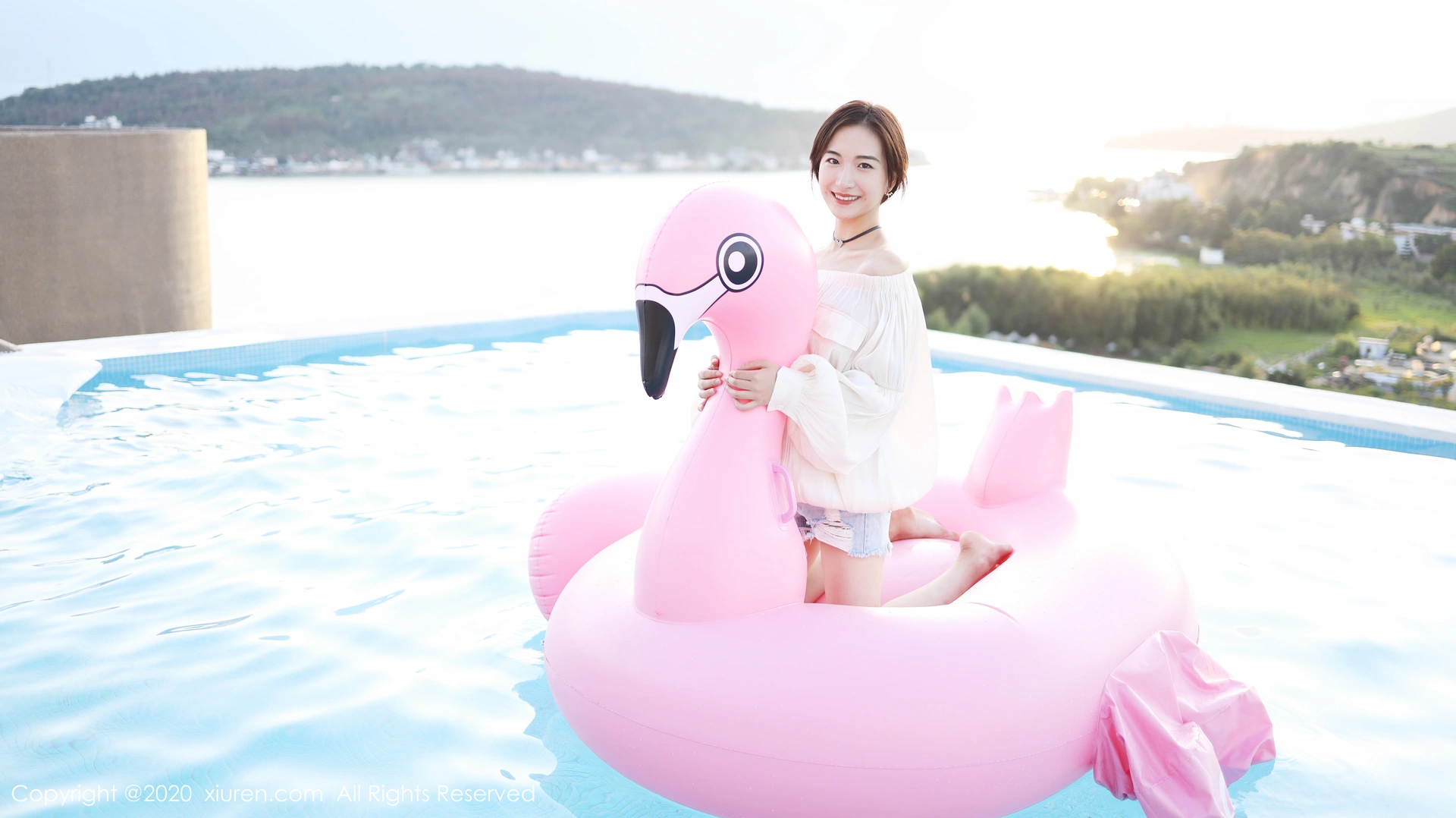 XIUREN秀人网 2020.01.21 NO.1956 艺儿拿铁[42+1P／76.6M]