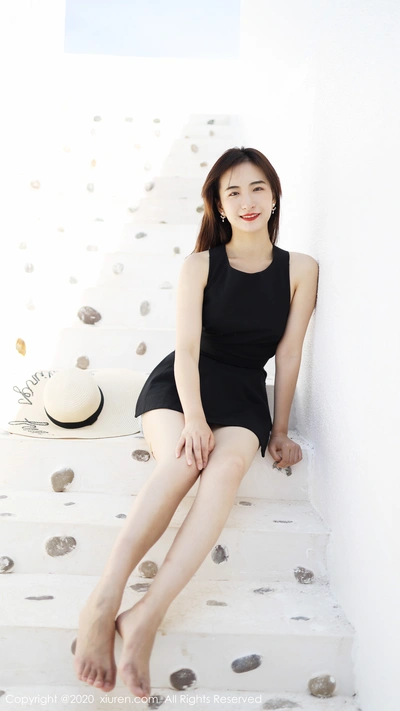 XiuRen秀人网 2019.10.11 No.1718 艺儿拿铁 [70+1P]