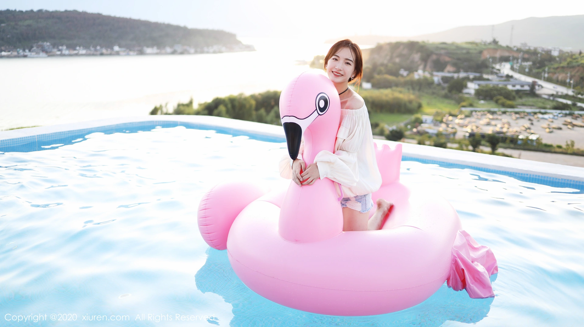 XIUREN秀人网 2020.01.21 NO.1956 艺儿拿铁[42+1P／76.6M]