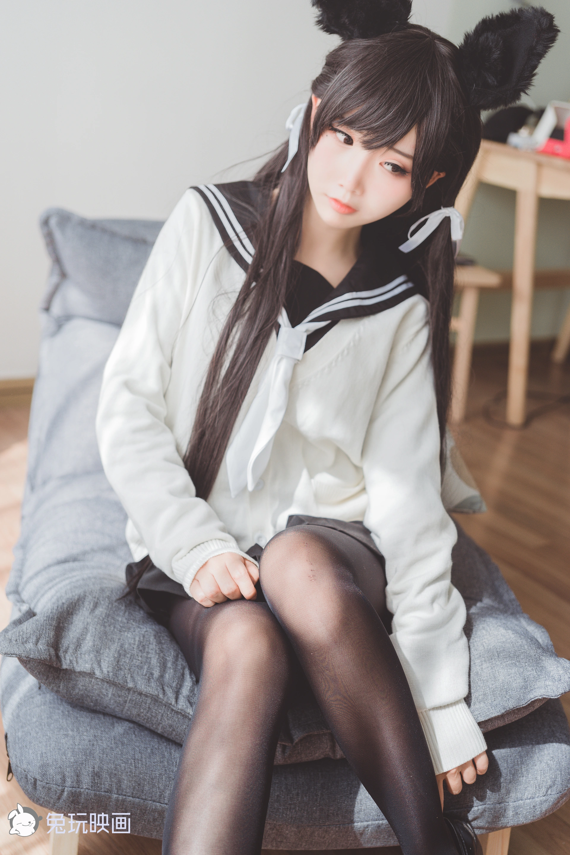 C01.001 爱宕和兔女郎学姐 [45P-787MB]